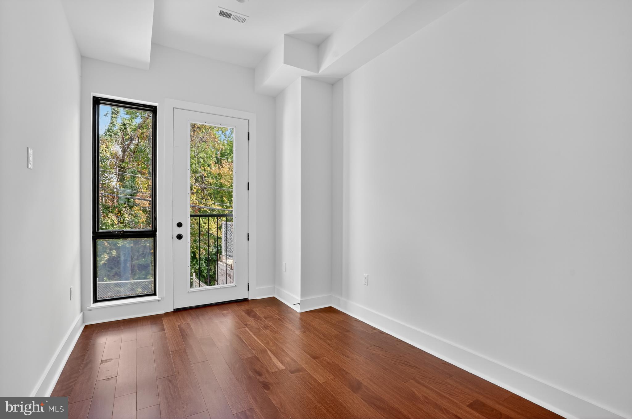 TAKOMA - Residential Income