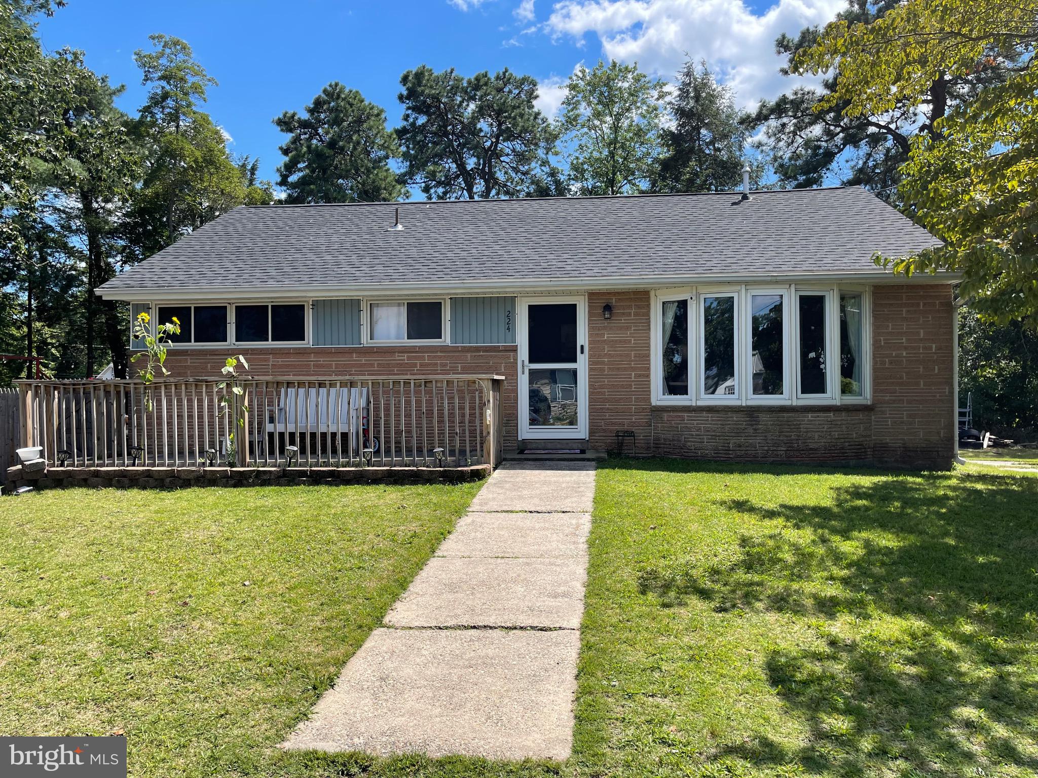 224 CHEROKEE DRIVE