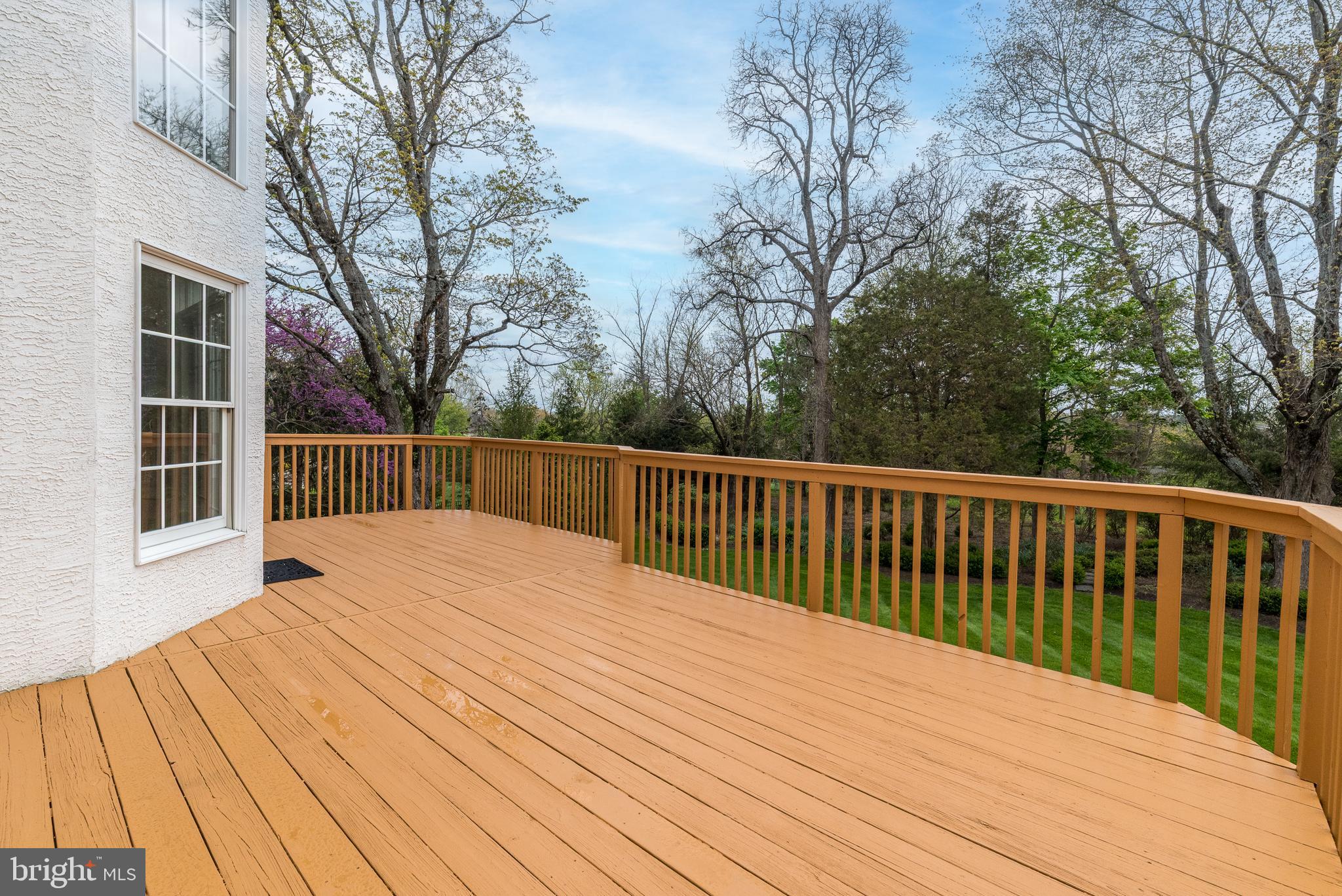 DARK HOLLOW - Residential