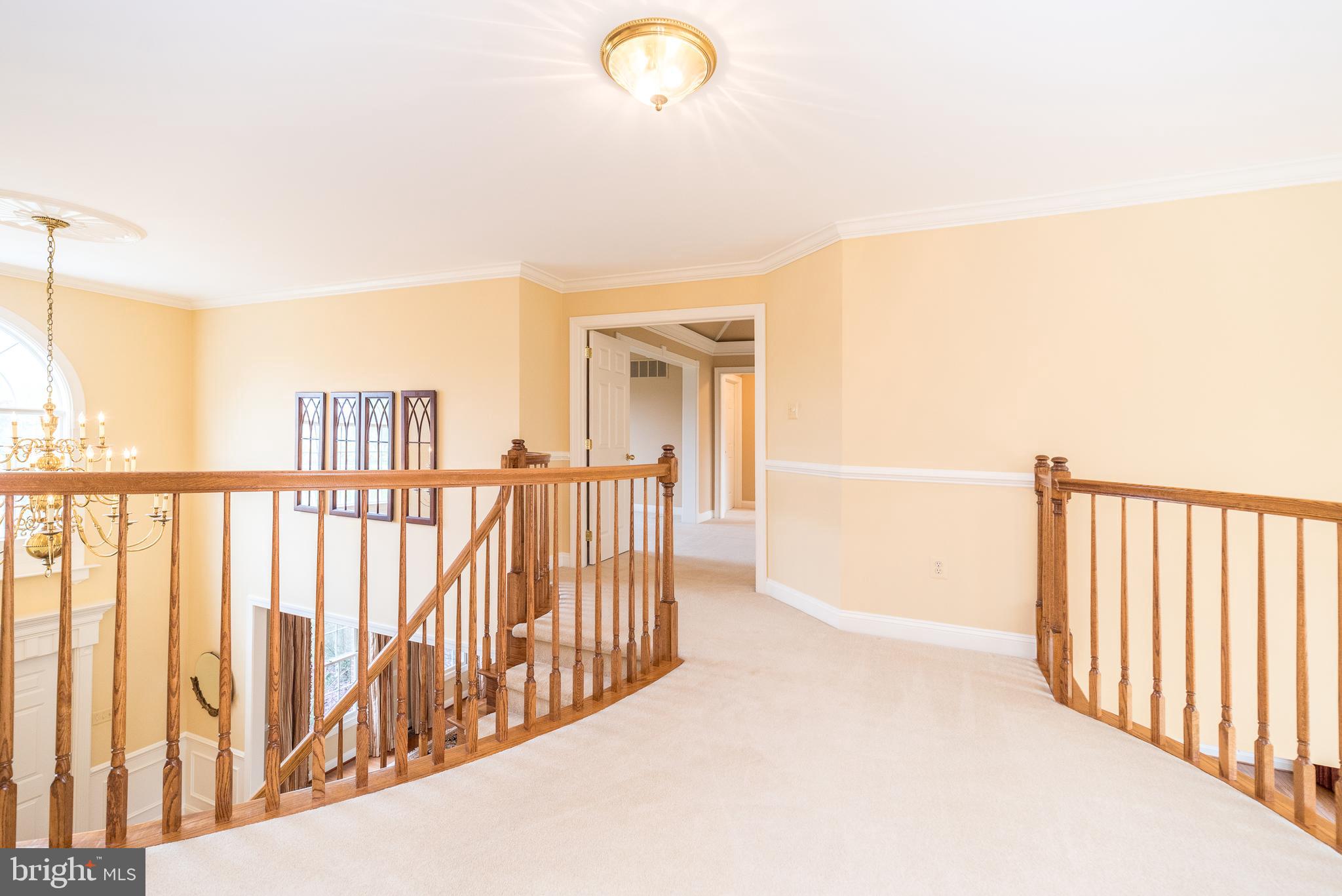 DARK HOLLOW - Residential