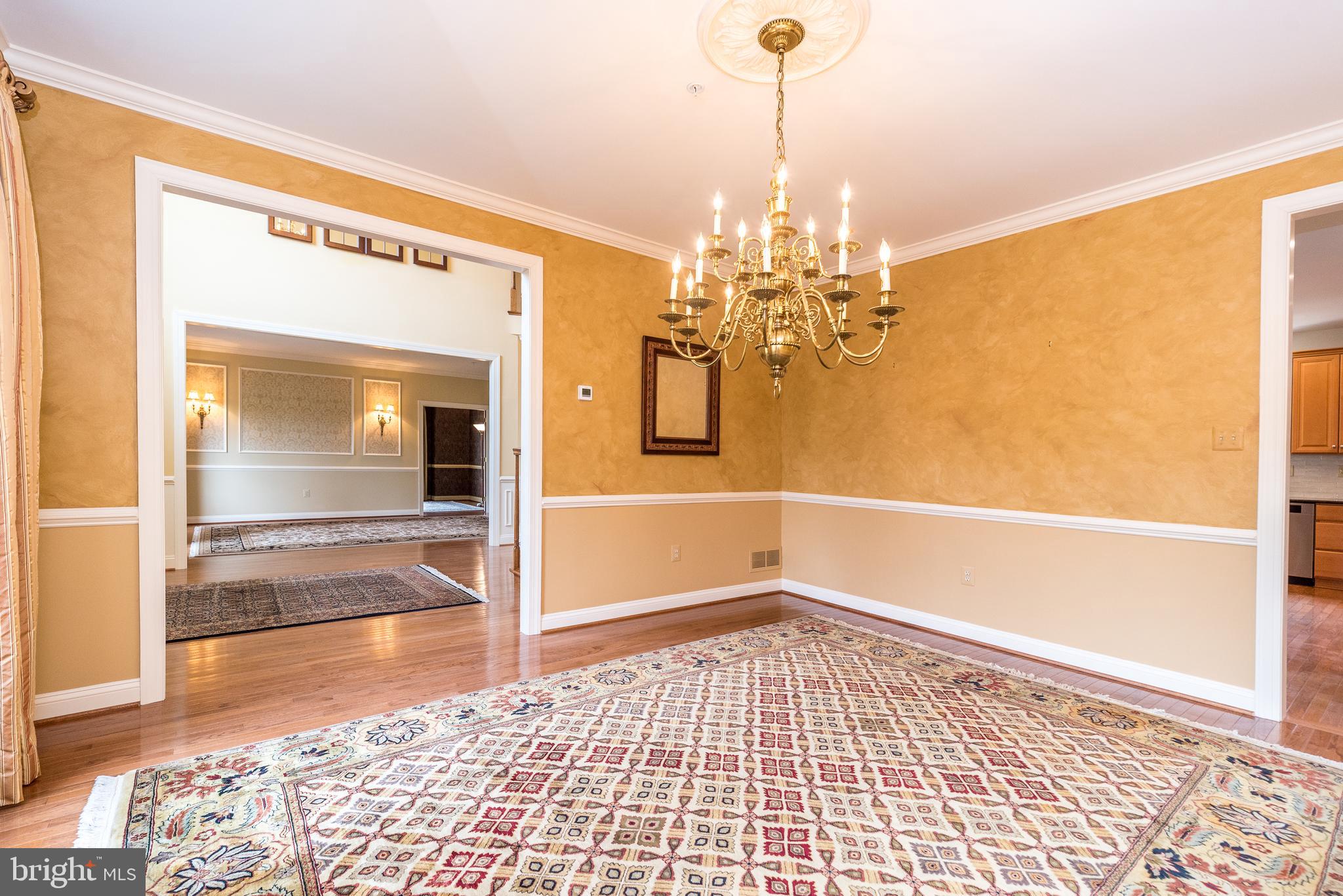 DARK HOLLOW - Residential