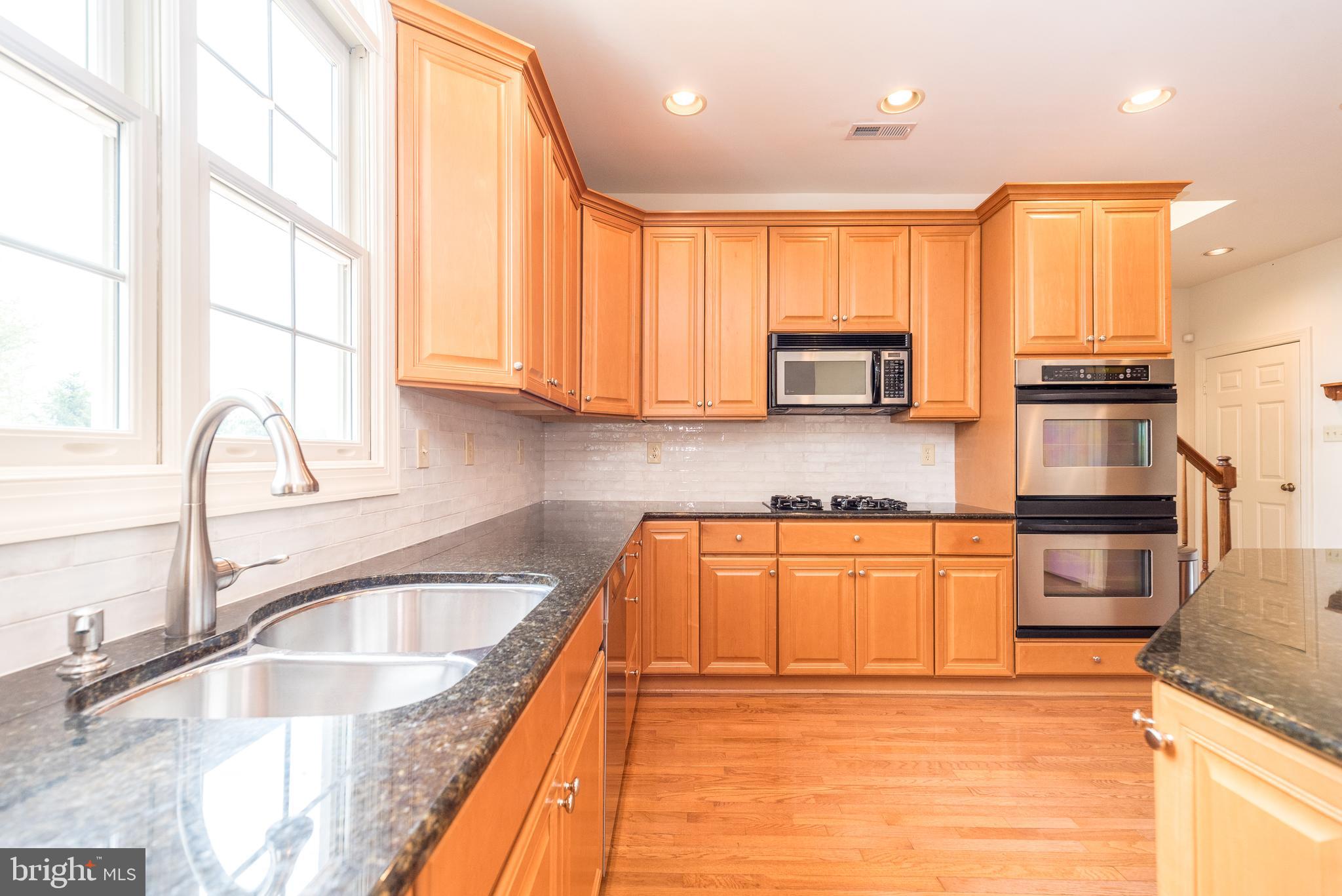 DARK HOLLOW - Residential