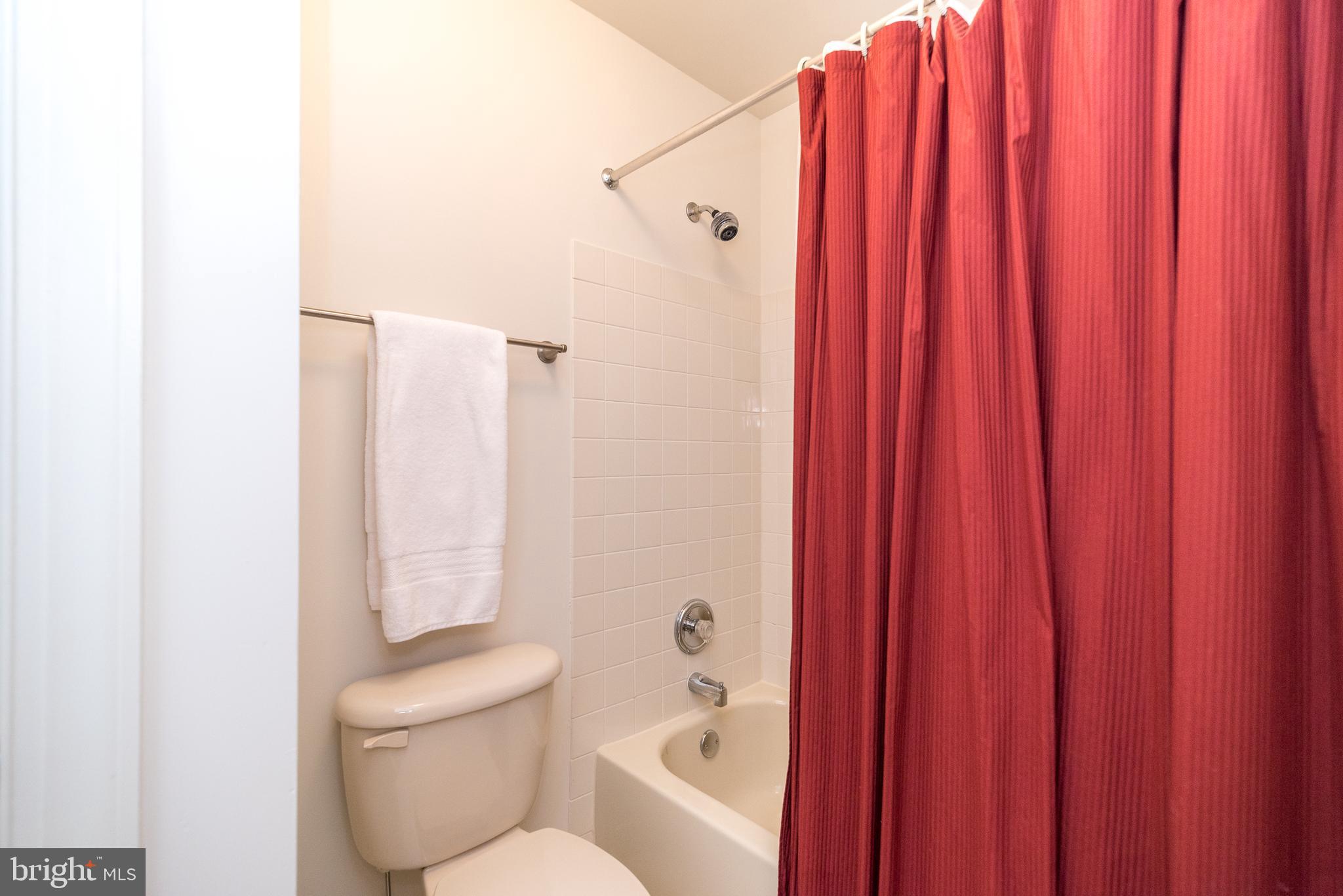 DARK HOLLOW - Residential