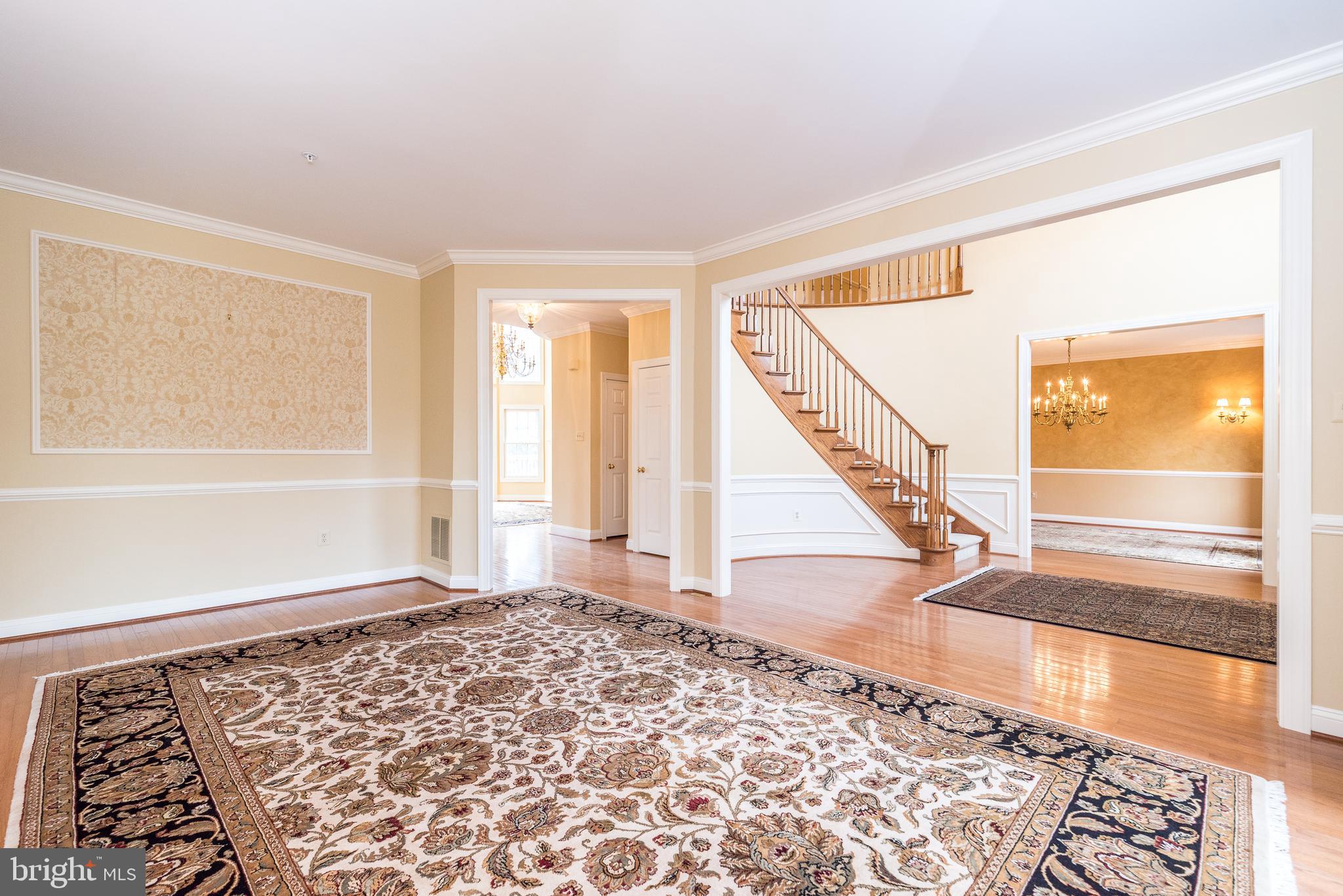 DARK HOLLOW - Residential