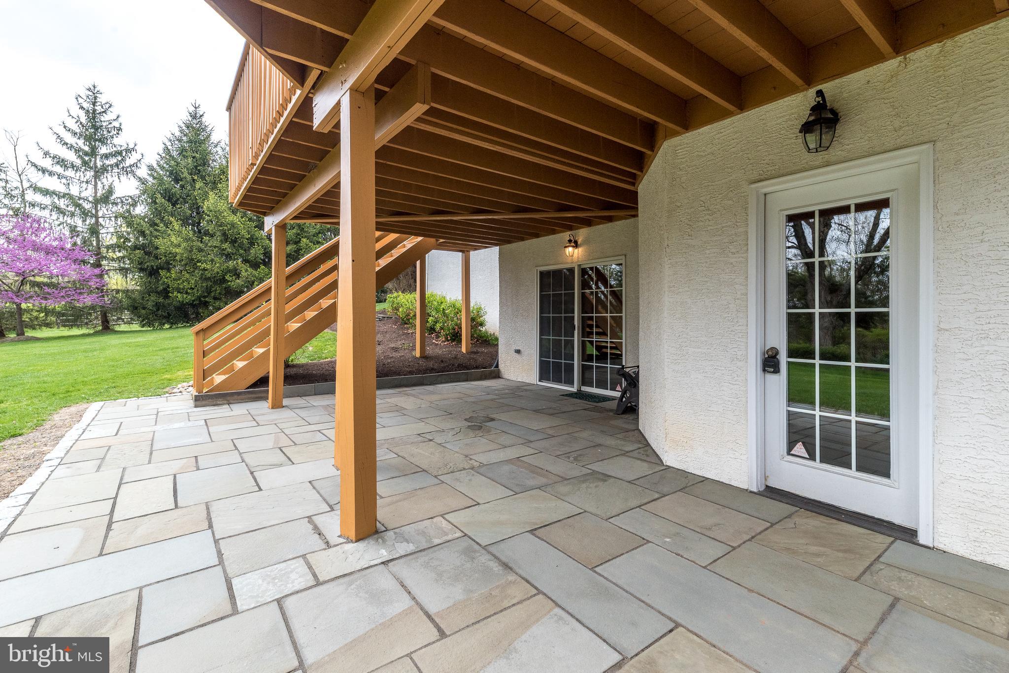 DARK HOLLOW - Residential