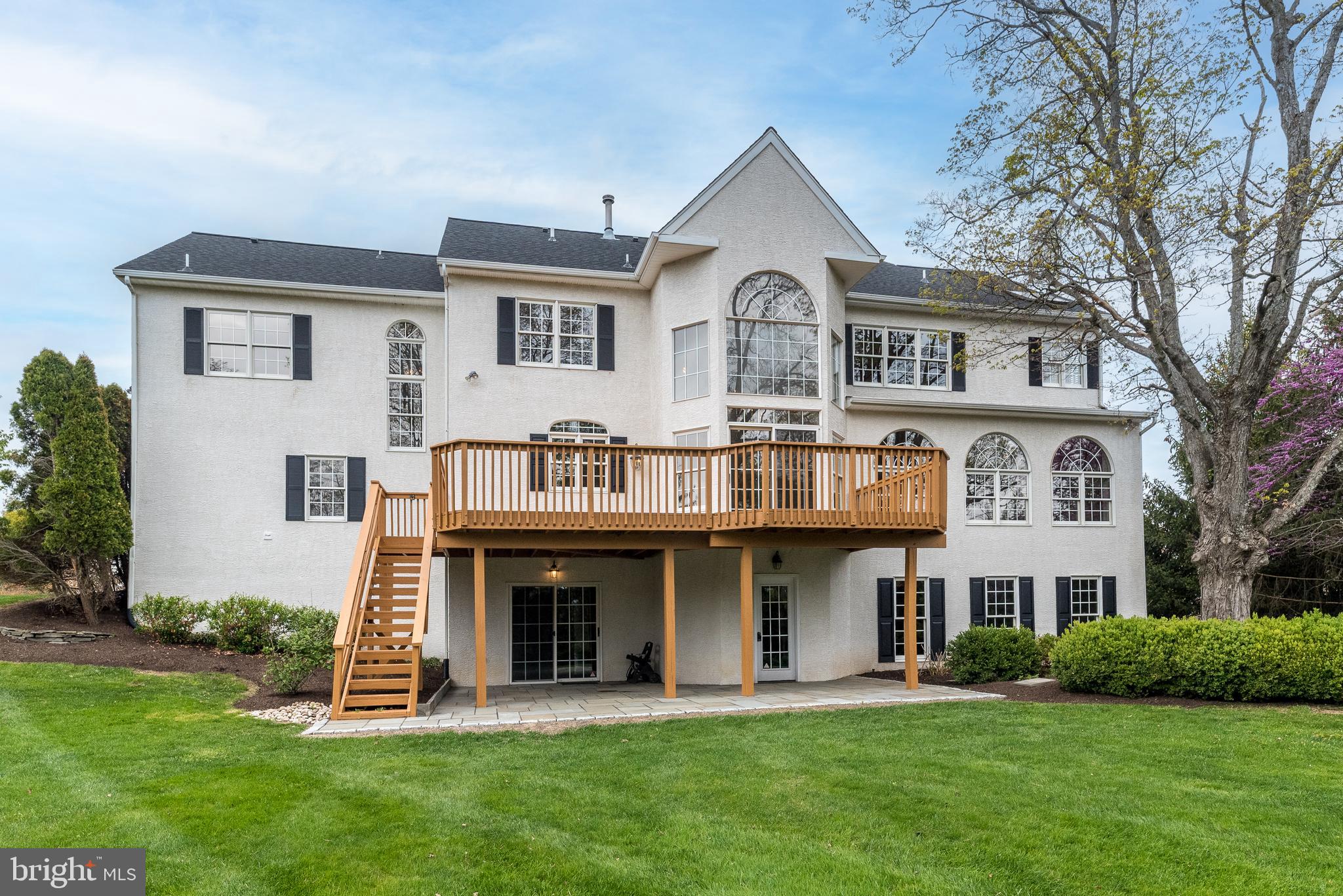 DARK HOLLOW - Residential