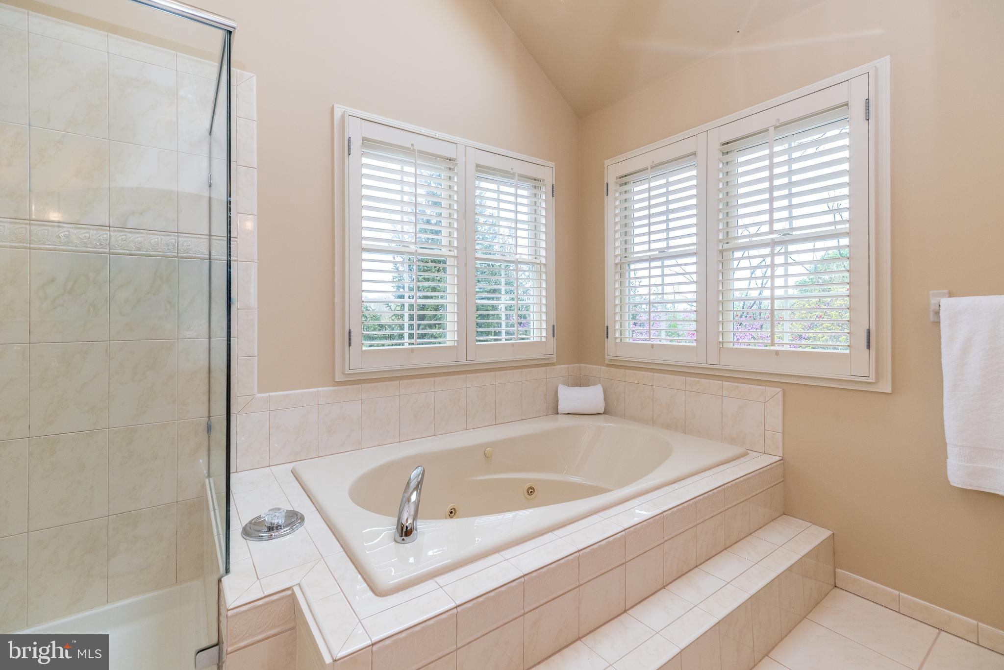 DARK HOLLOW - Residential