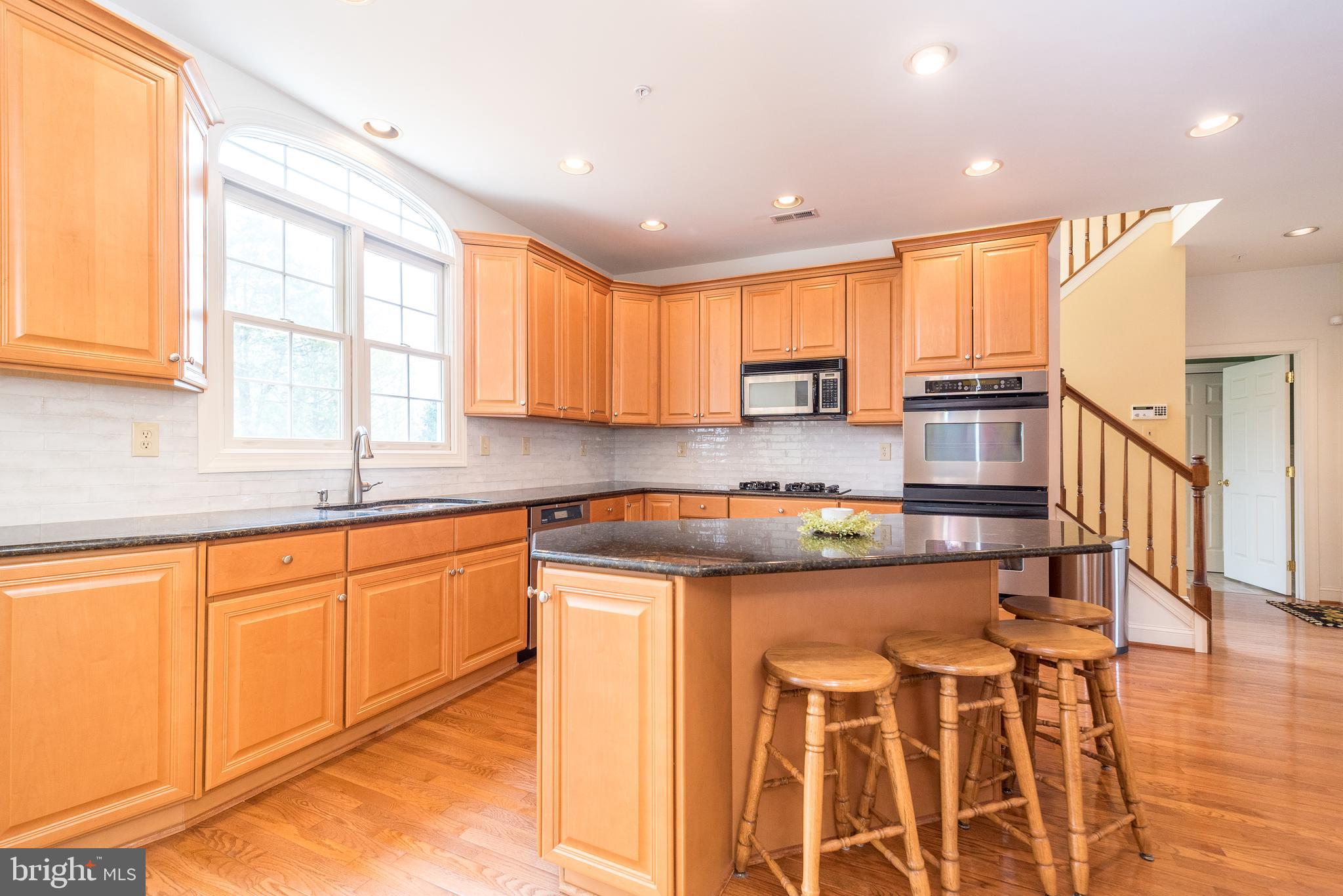 DARK HOLLOW - Residential