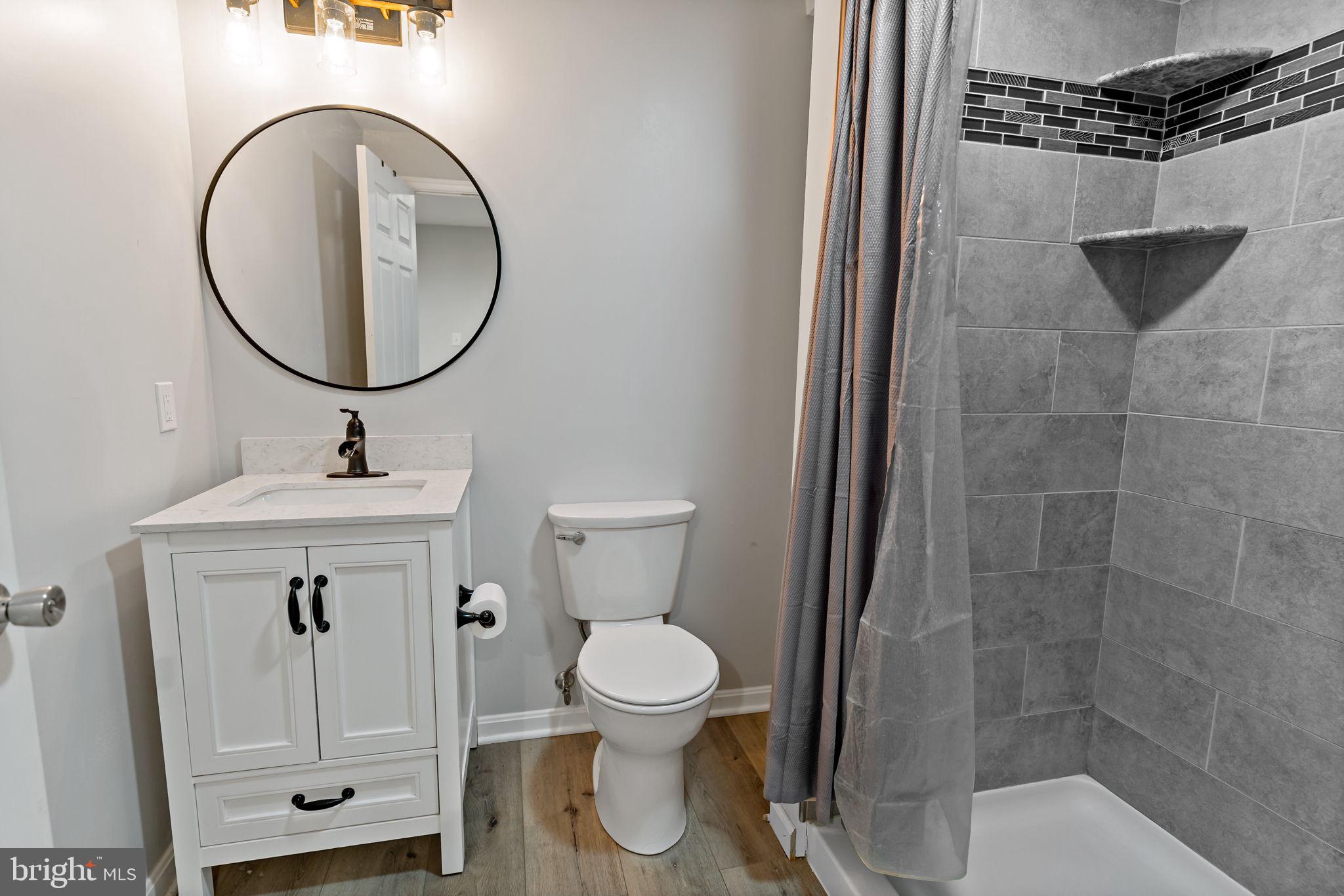 CAMERON ACRES - Residential