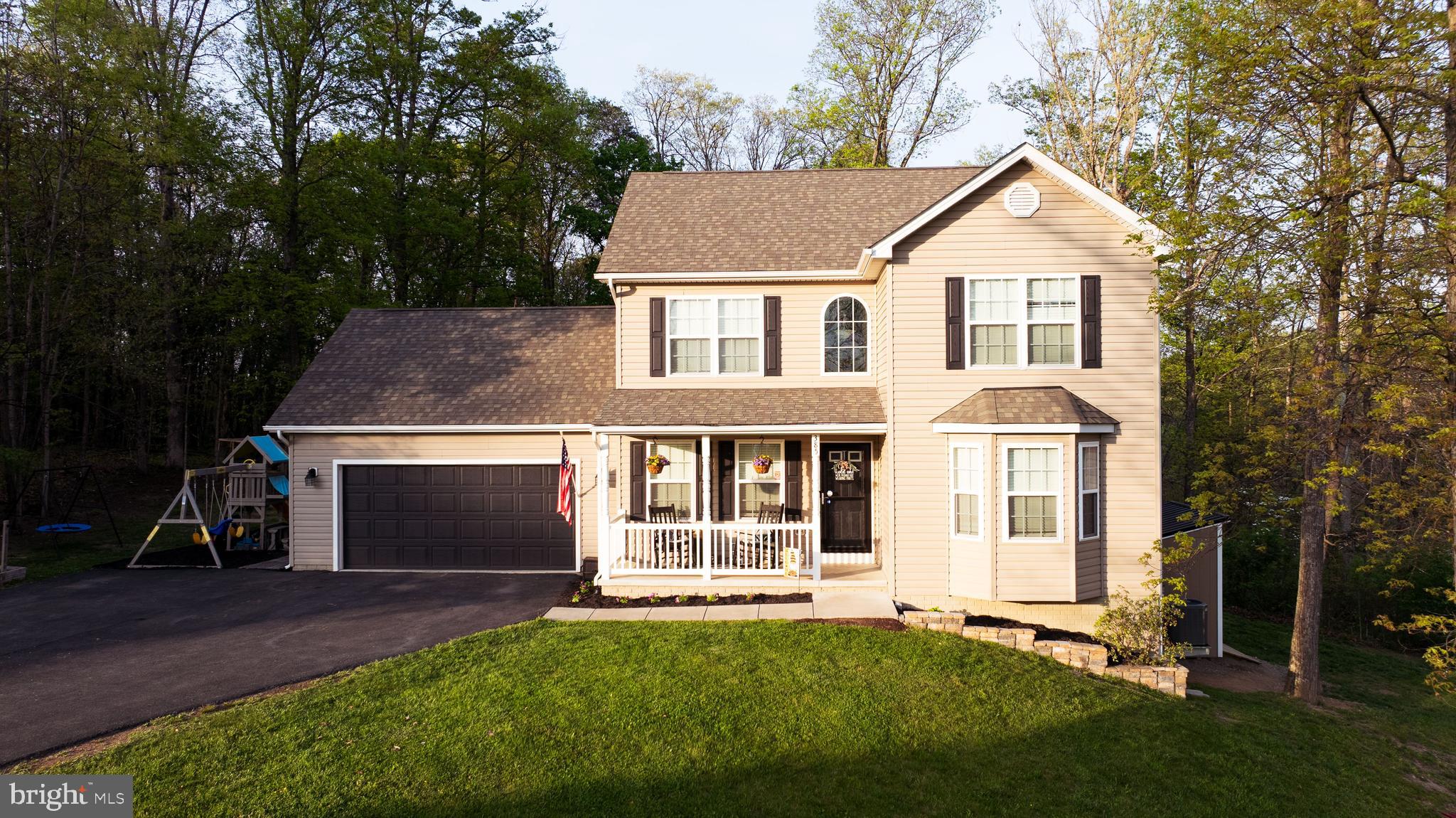 CAMERON ACRES - Residential