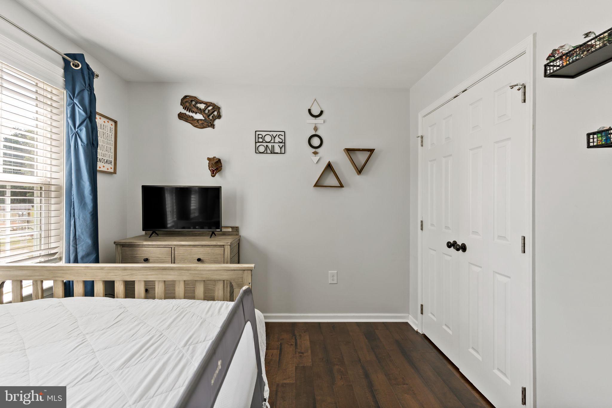 CAMERON ACRES - Residential