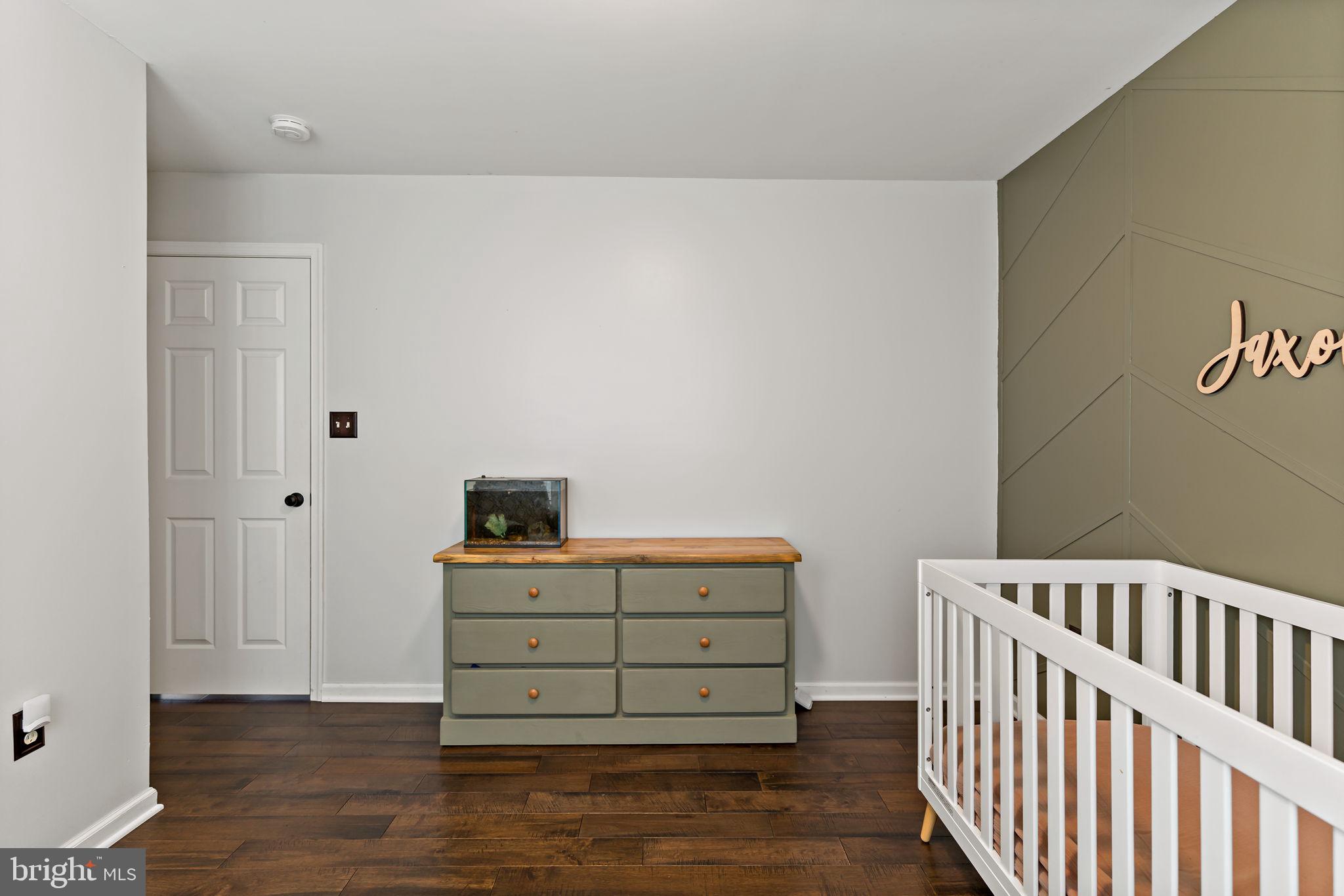 CAMERON ACRES - Residential