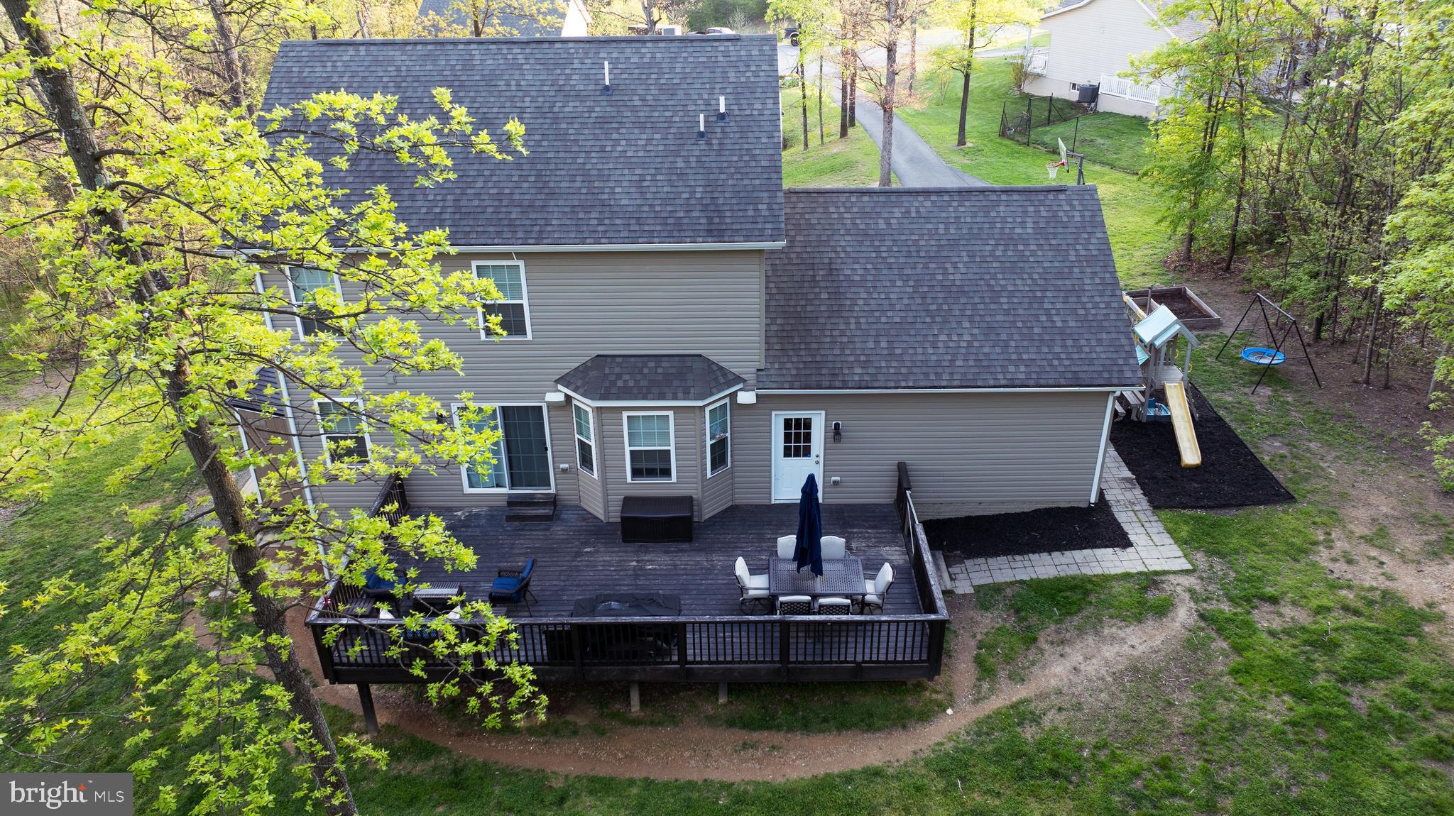 CAMERON ACRES - Residential