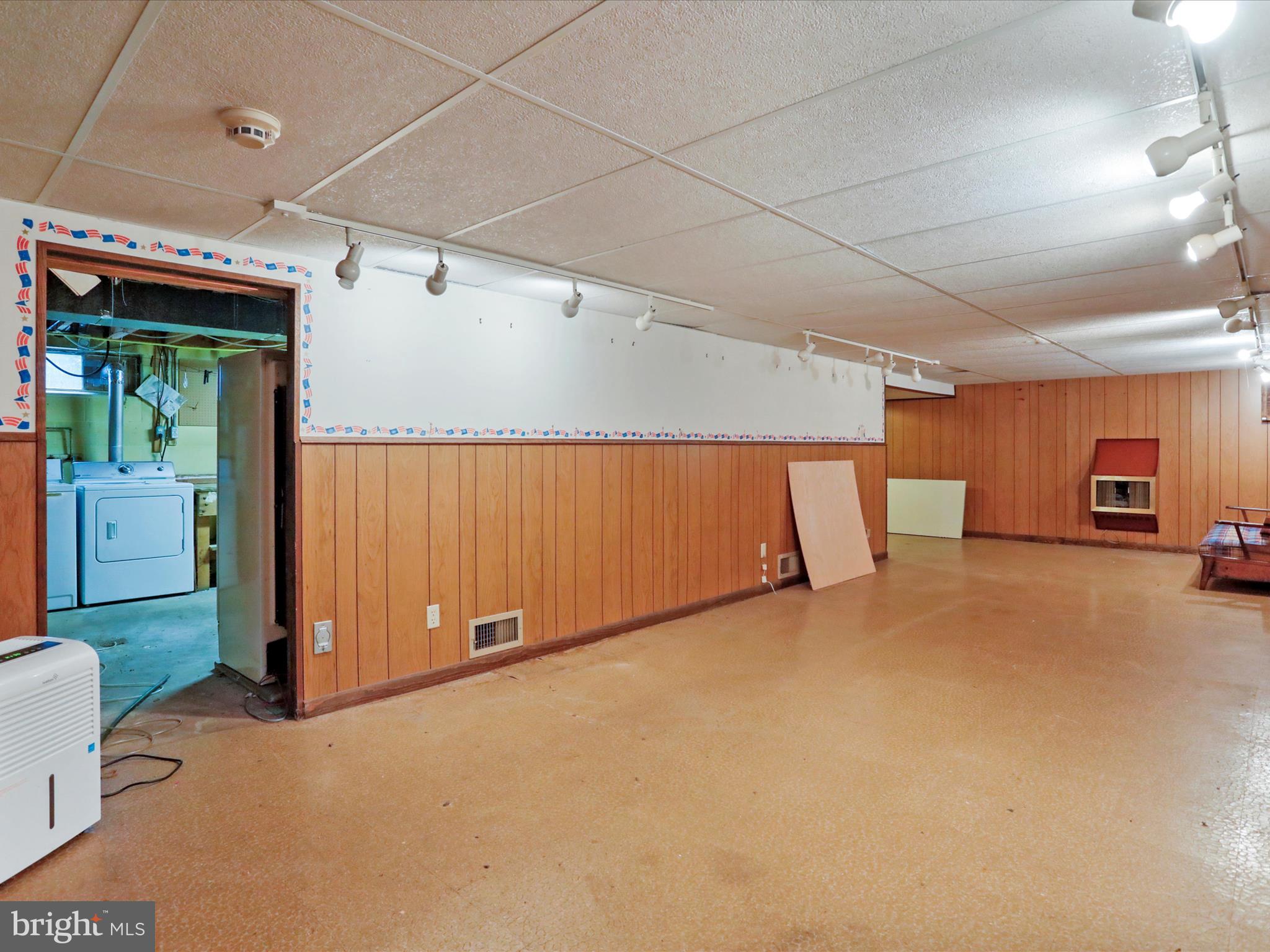 LITTLE RUN ACRES - Residential