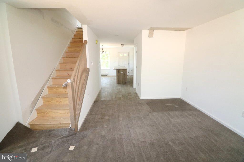 1025 W PRINCETON AVENUE