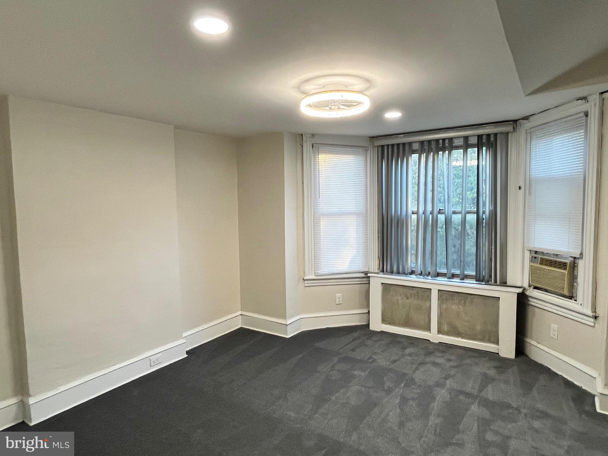 COBBS CREEK - Residential