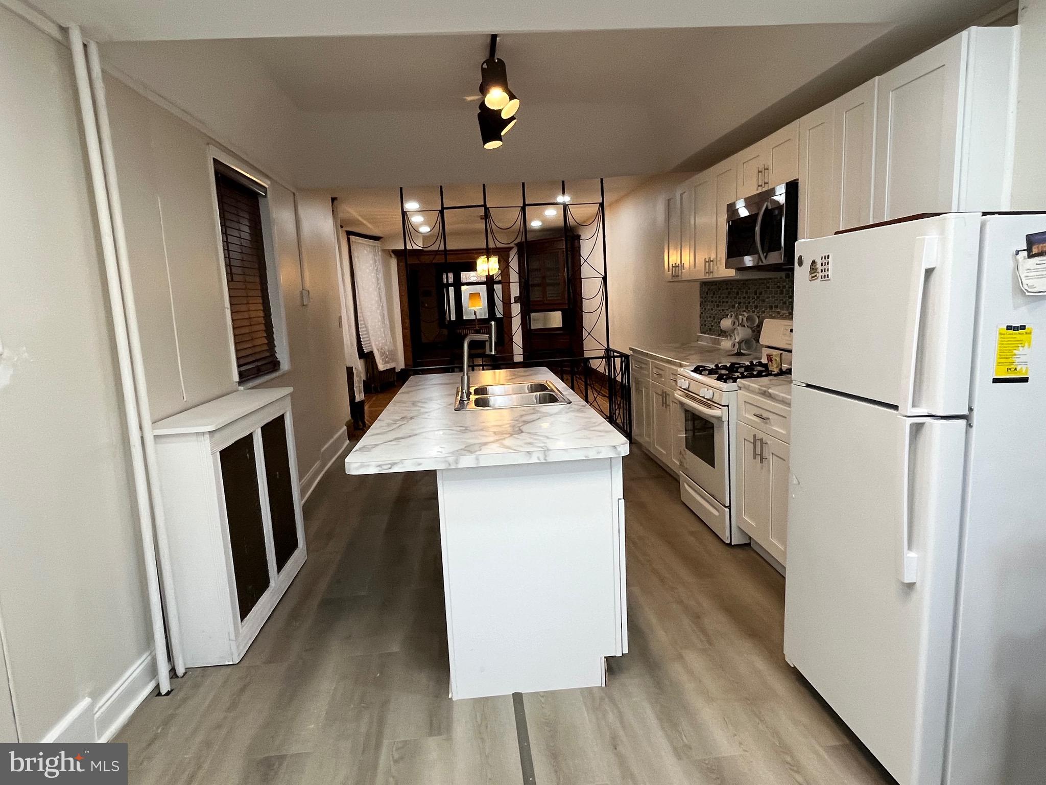 COBBS CREEK - Residential