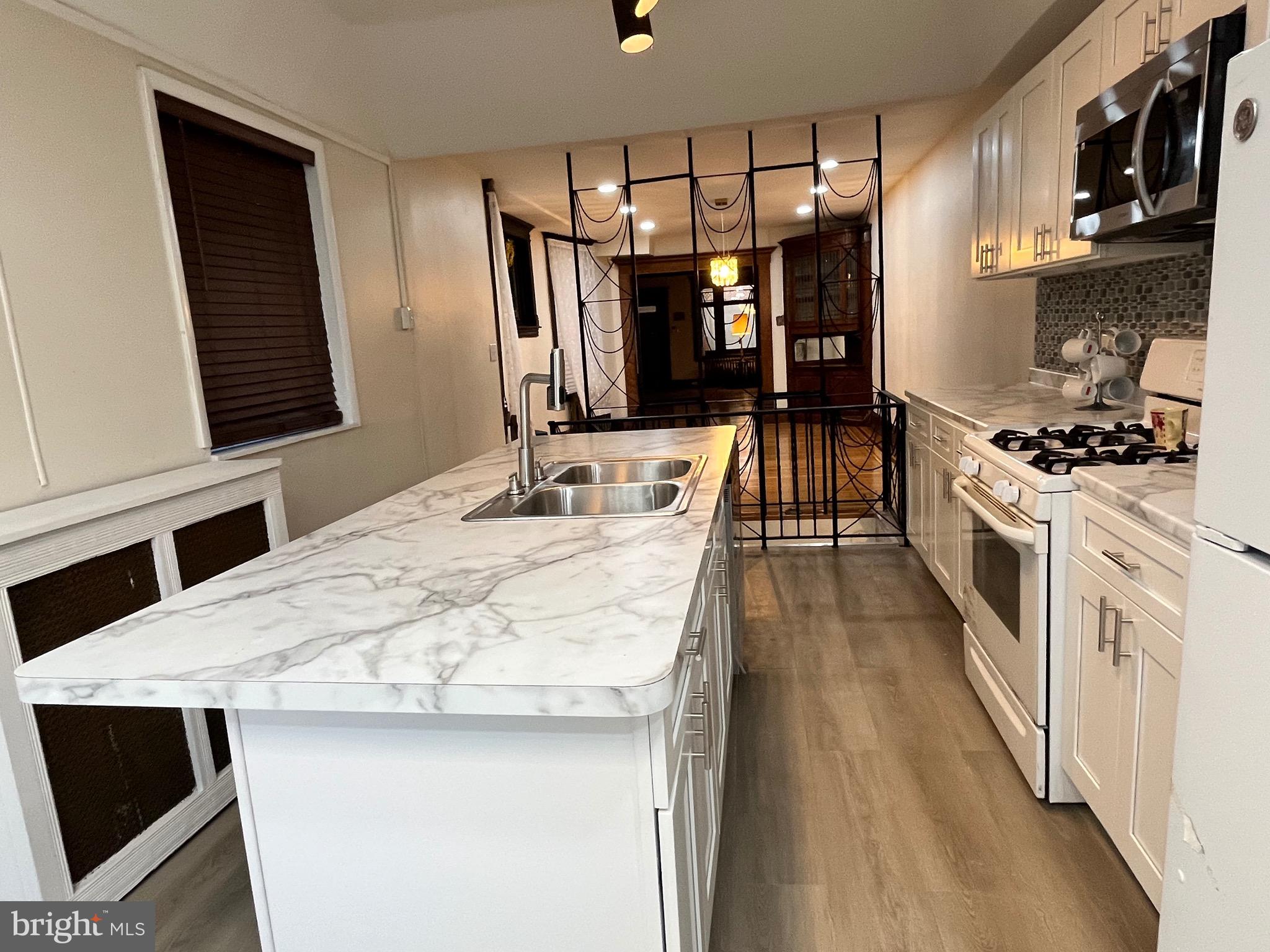 COBBS CREEK - Residential