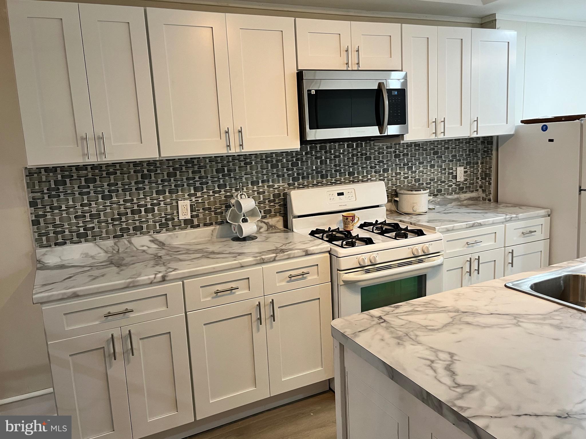 COBBS CREEK - Residential