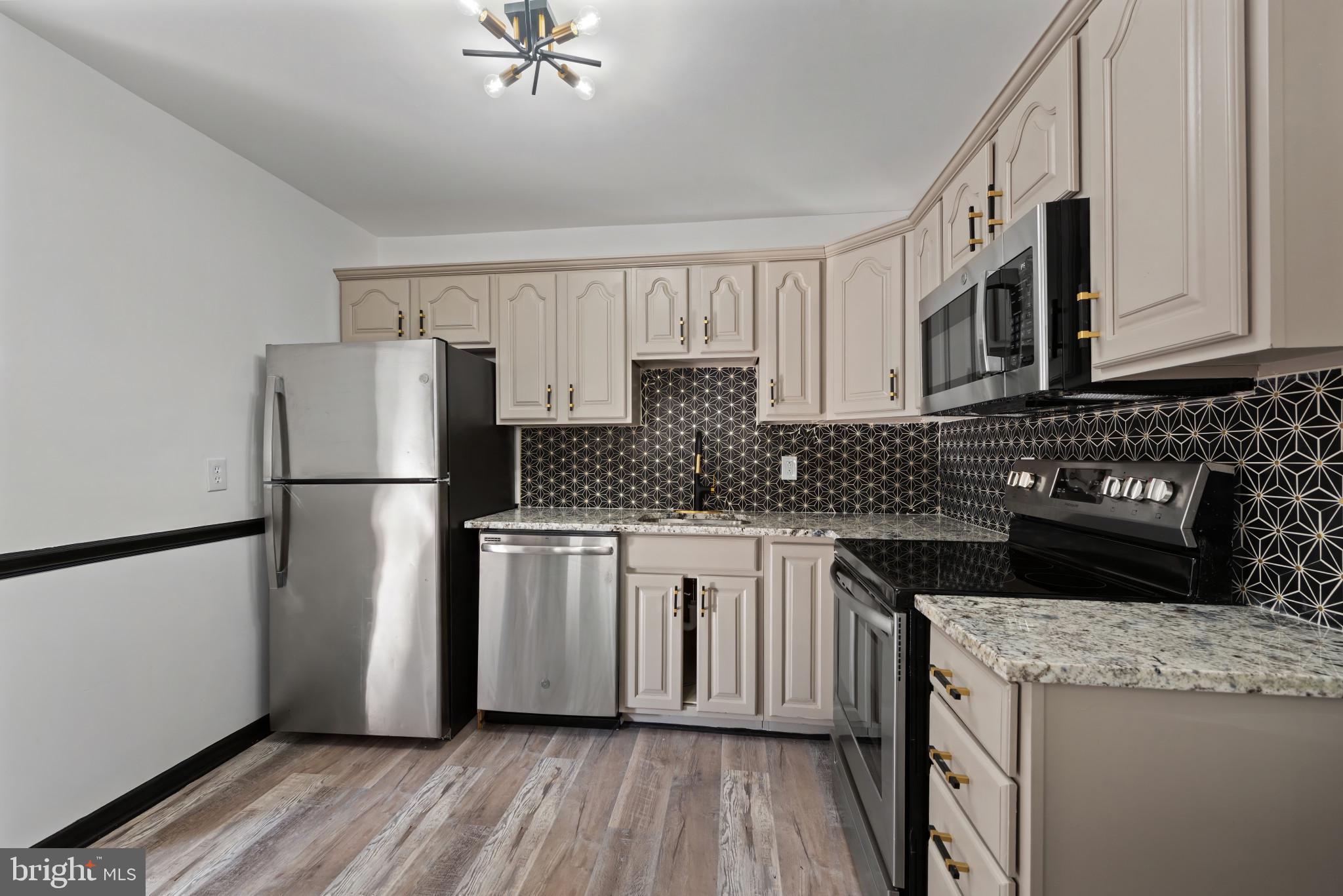 EDGEWOOD MEADOWS - Residential