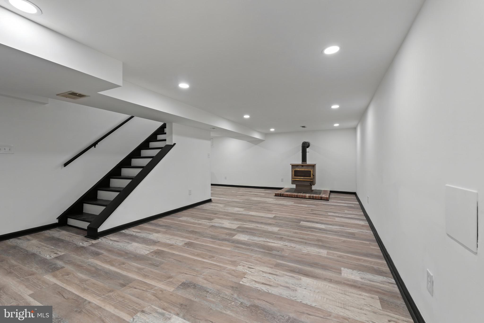 EDGEWOOD MEADOWS - Residential