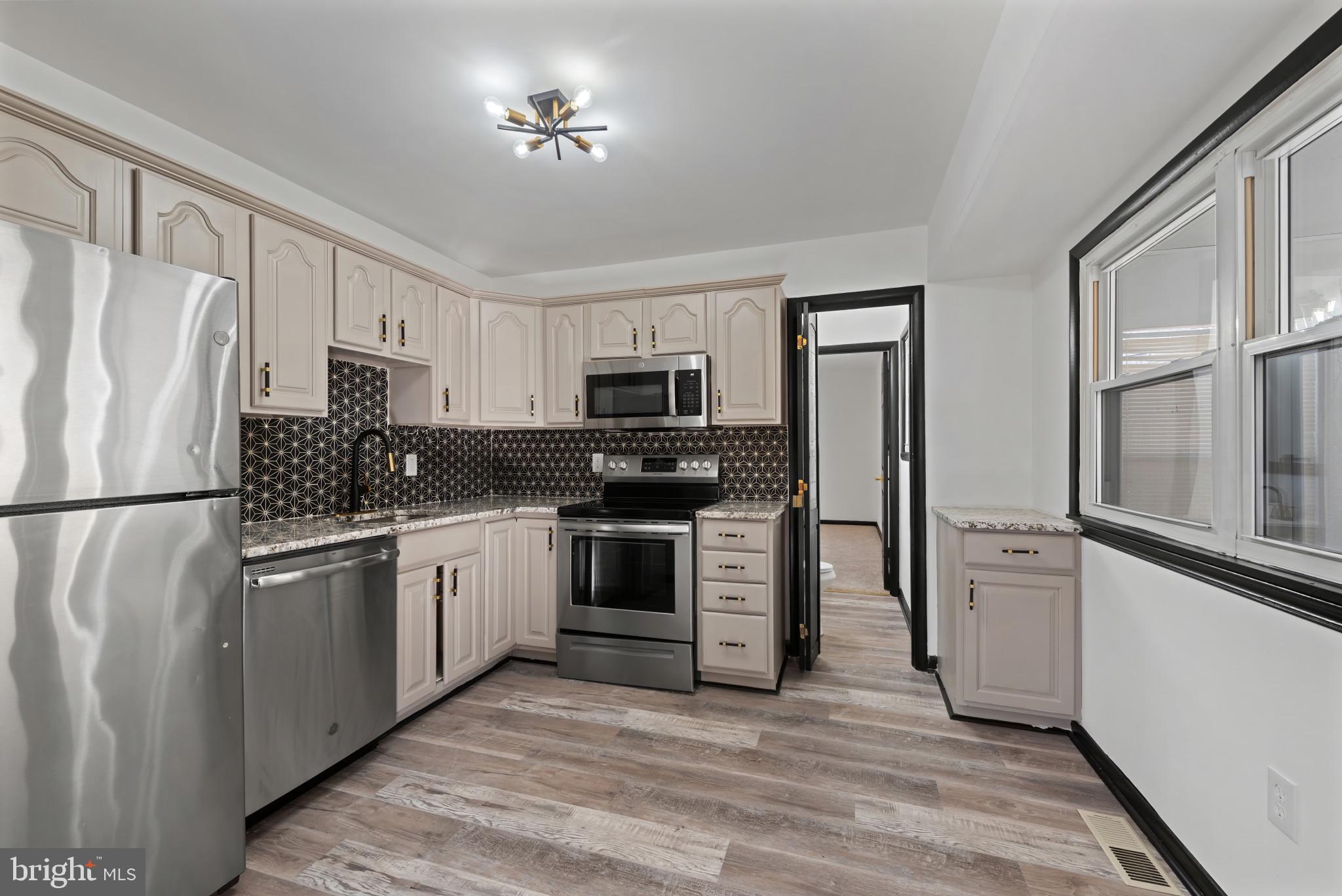 EDGEWOOD MEADOWS - Residential