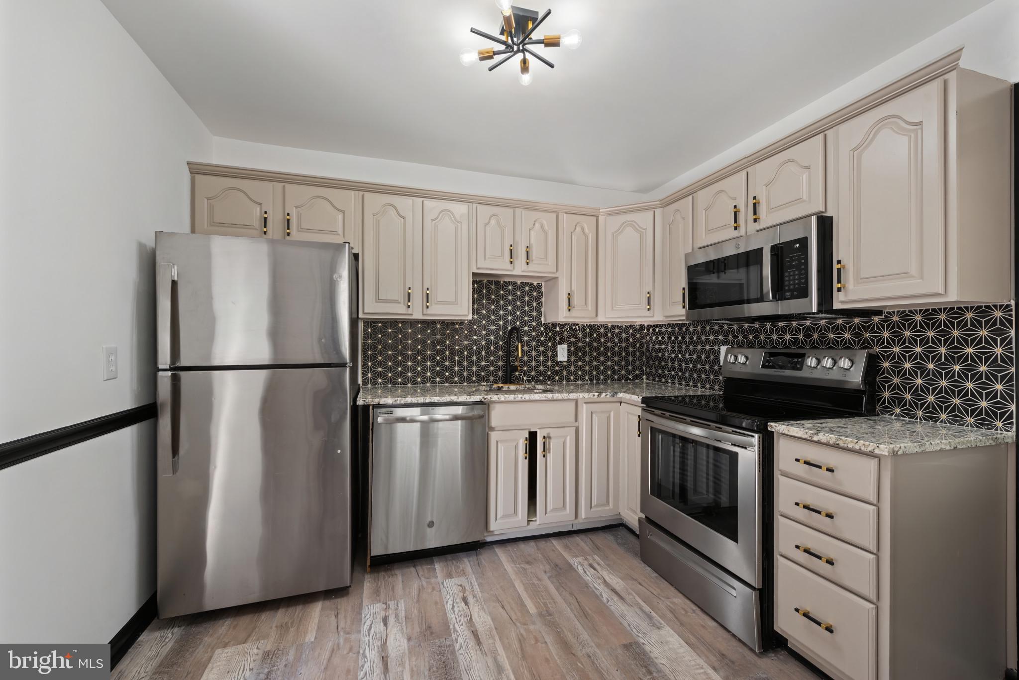 EDGEWOOD MEADOWS - Residential