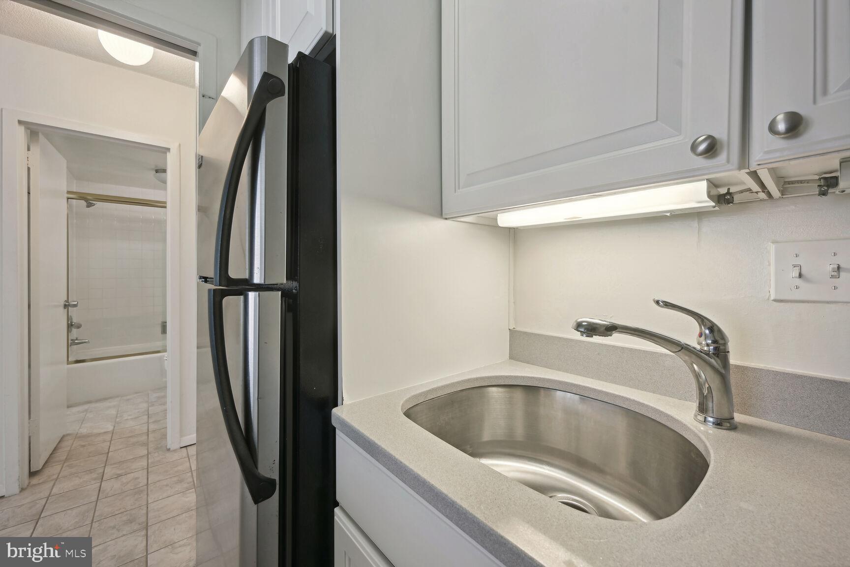 FRIENDSHIP HEIGHTS - Residential Lease