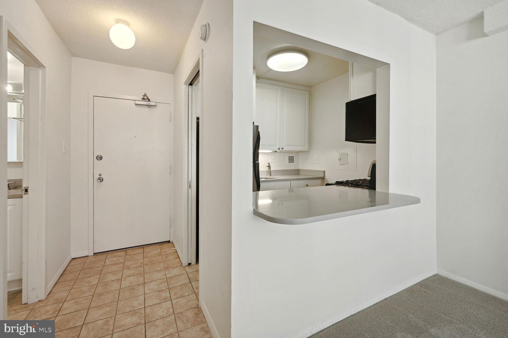 FRIENDSHIP HEIGHTS - Residential Lease