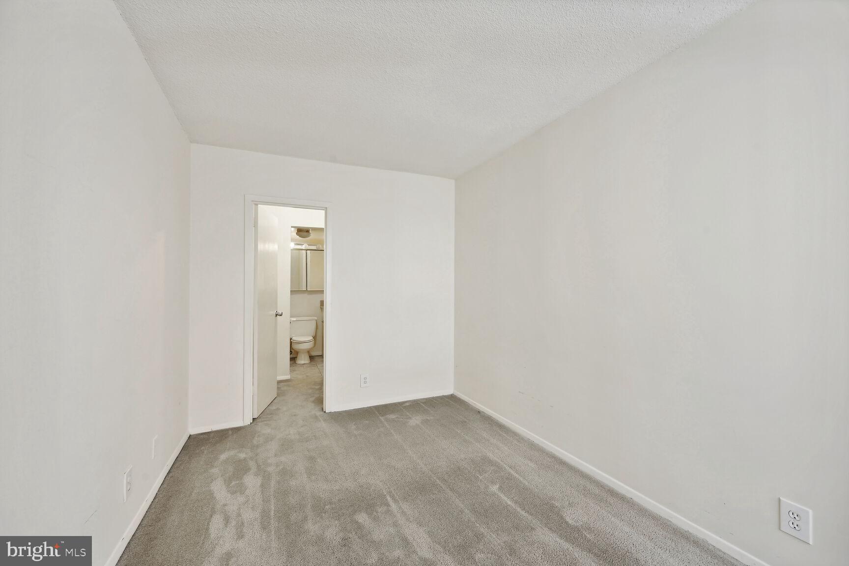 FRIENDSHIP HEIGHTS - Residential Lease