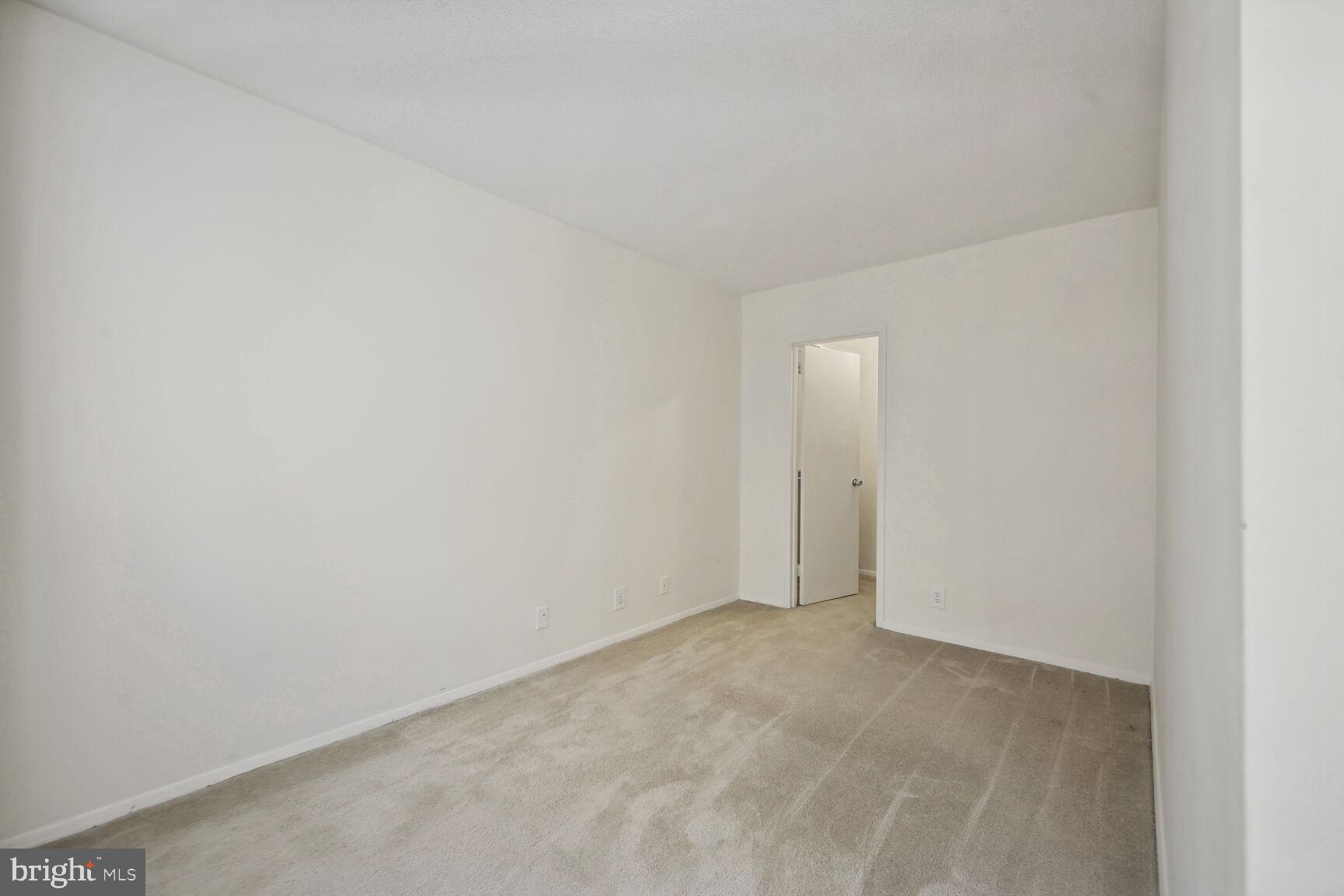 FRIENDSHIP HEIGHTS - Residential Lease