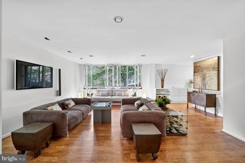 4100 CATHEDRAL AVENUE NW 615 WASHINGTON DC 20016