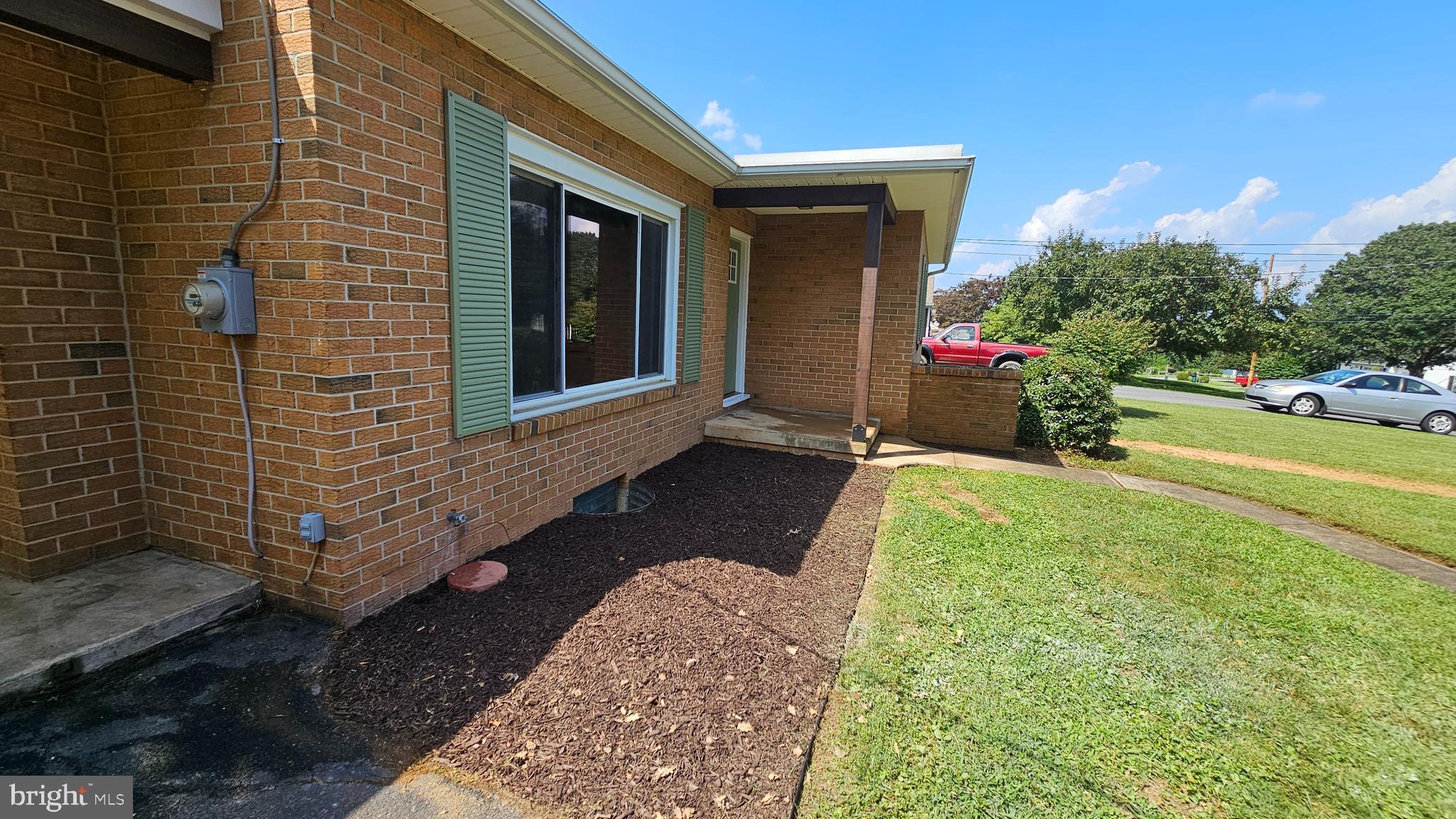 5979 BUCHANAN DRIVE