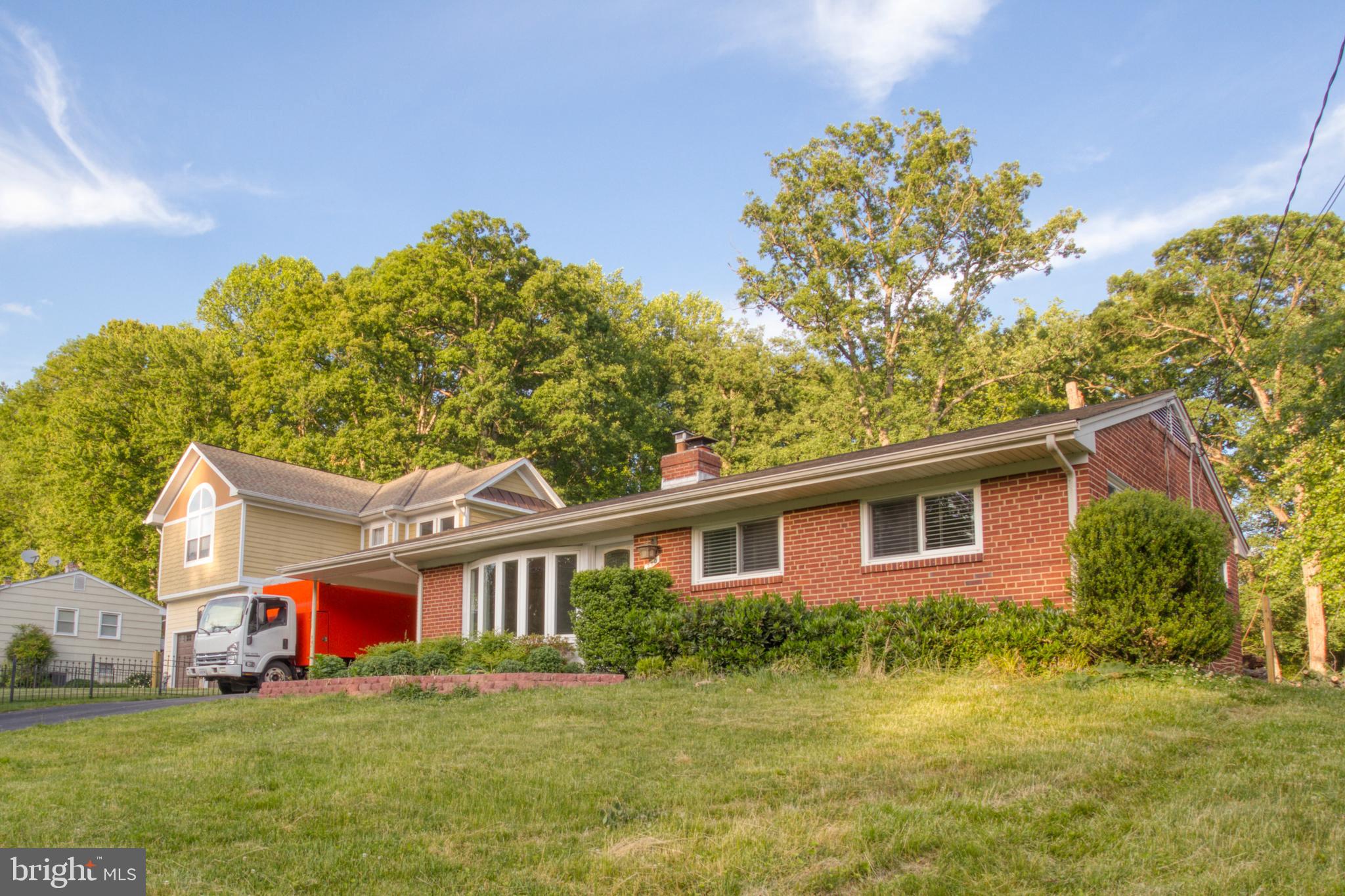 VIENNA WOODS - Residential Lease