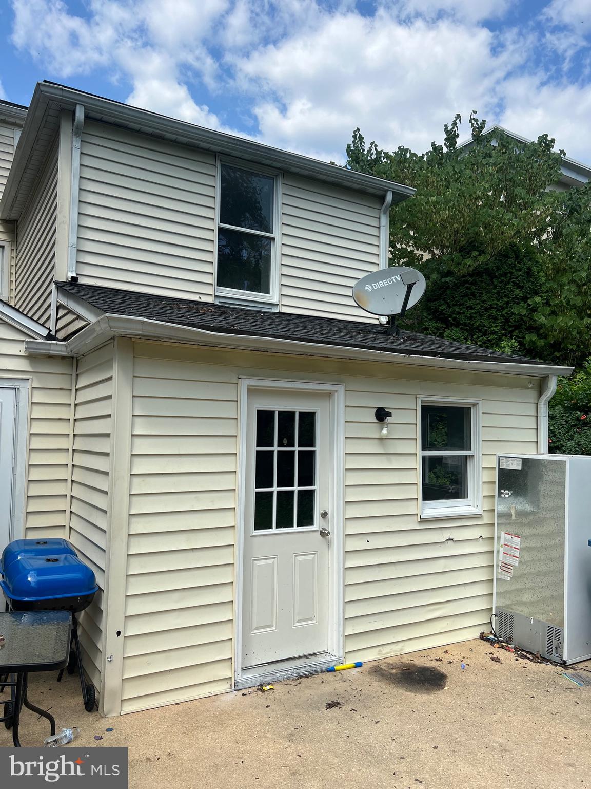 ELKTON - Residential Lease