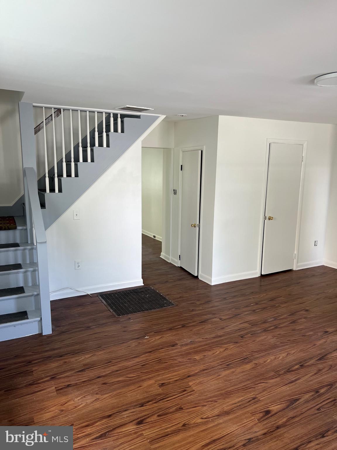 ELKTON - Residential Lease