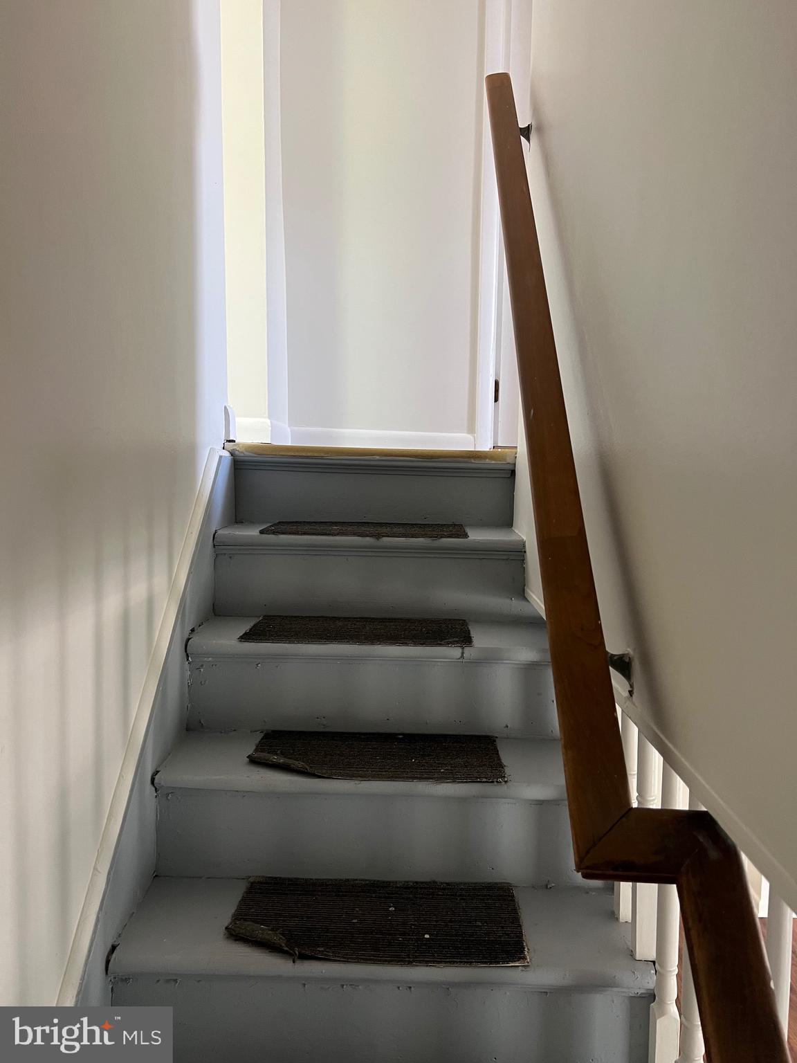 ELKTON - Residential Lease