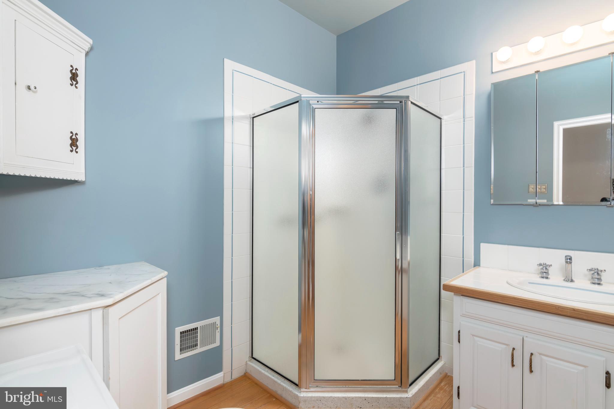 EARLES BRANCH - Residential