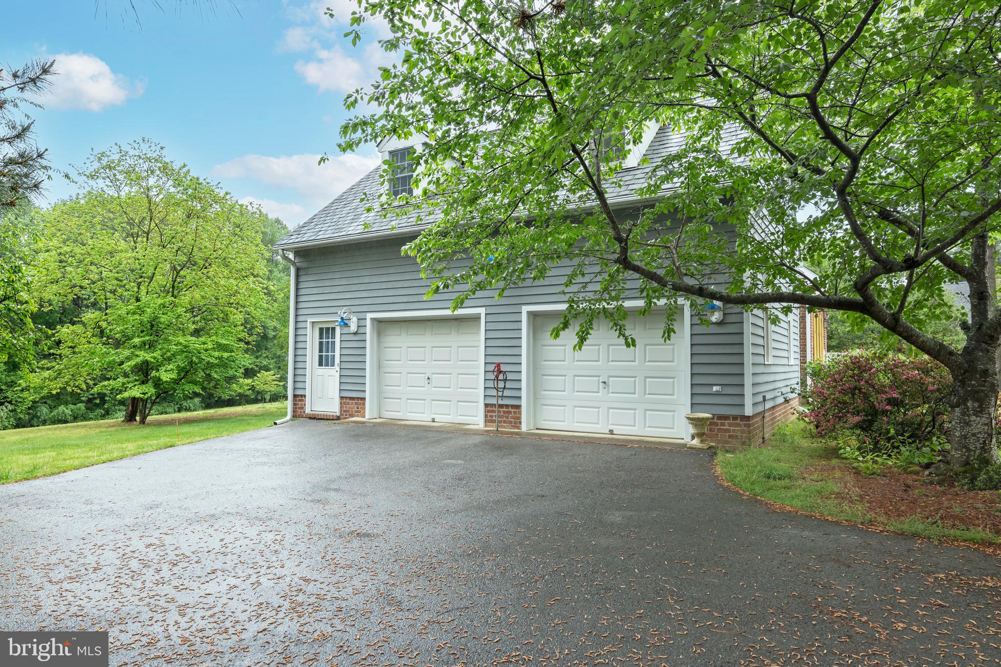 EARLES BRANCH - Residential