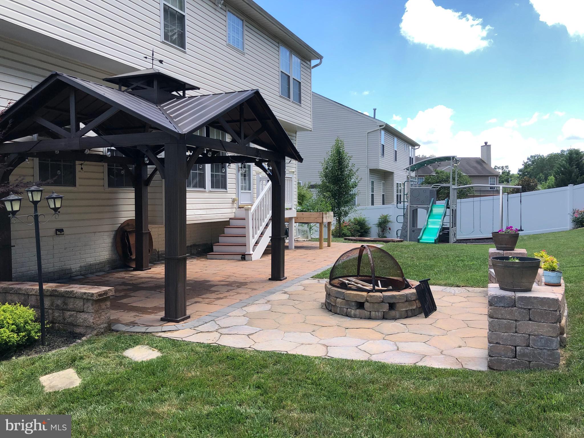 RIDGE FOREST GLEN - Residential Lease