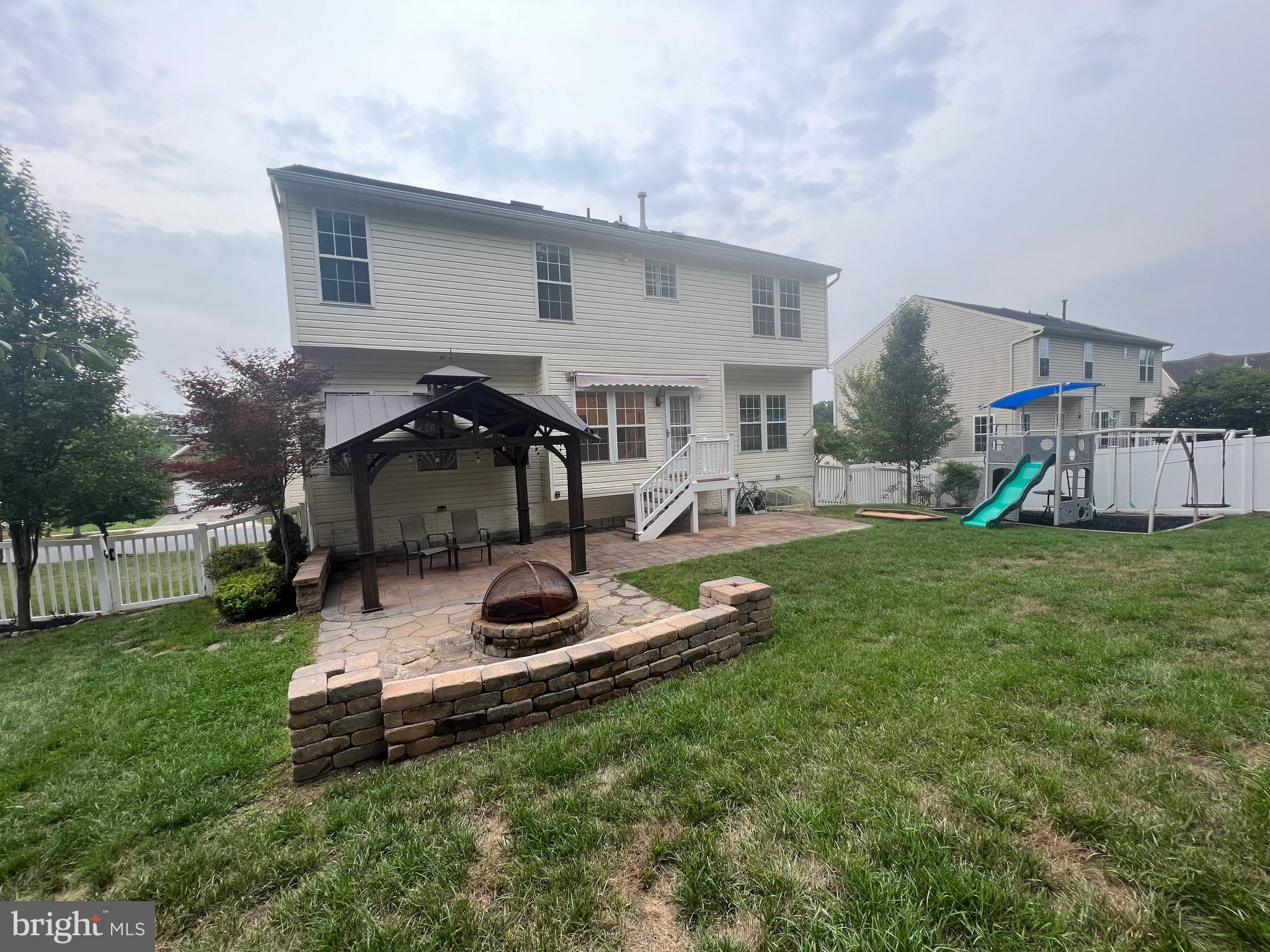 RIDGE FOREST GLEN - Residential Lease