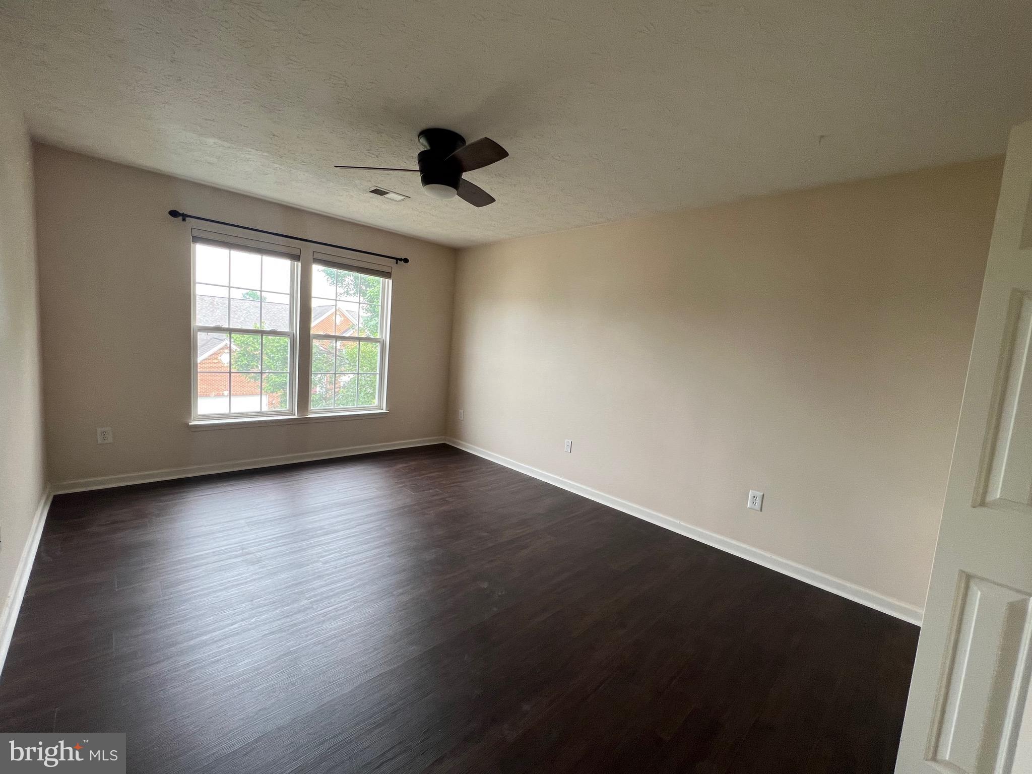 RIDGE FOREST GLEN - Residential Lease