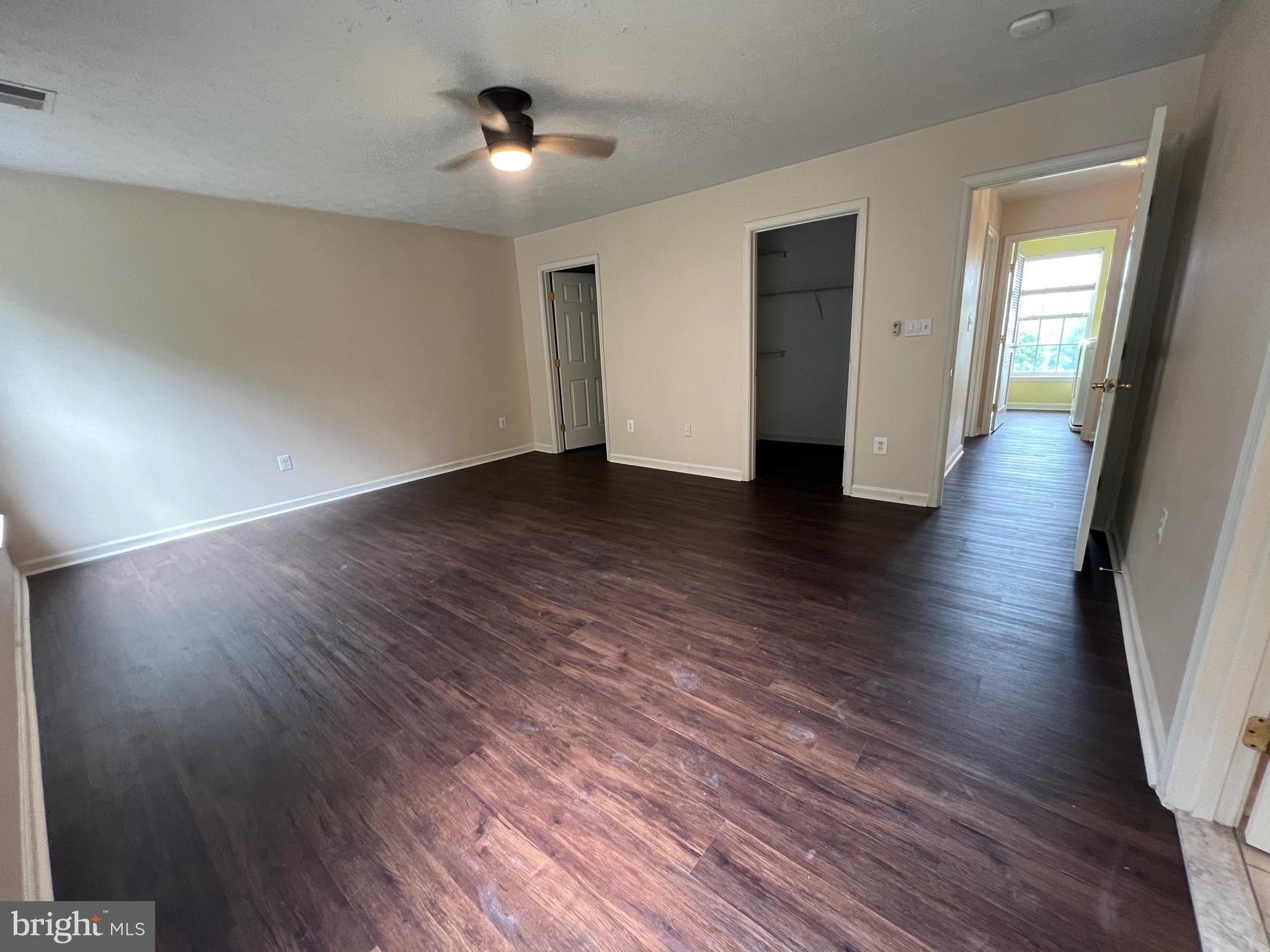 RIDGE FOREST GLEN - Residential Lease