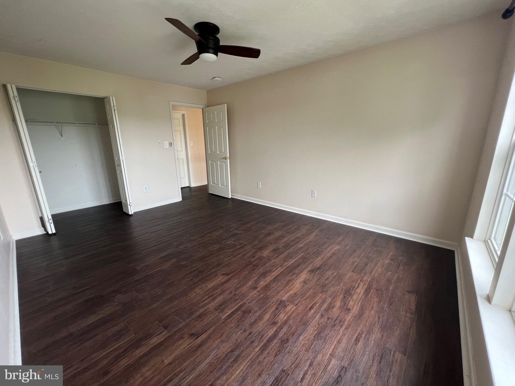 RIDGE FOREST GLEN - Residential Lease