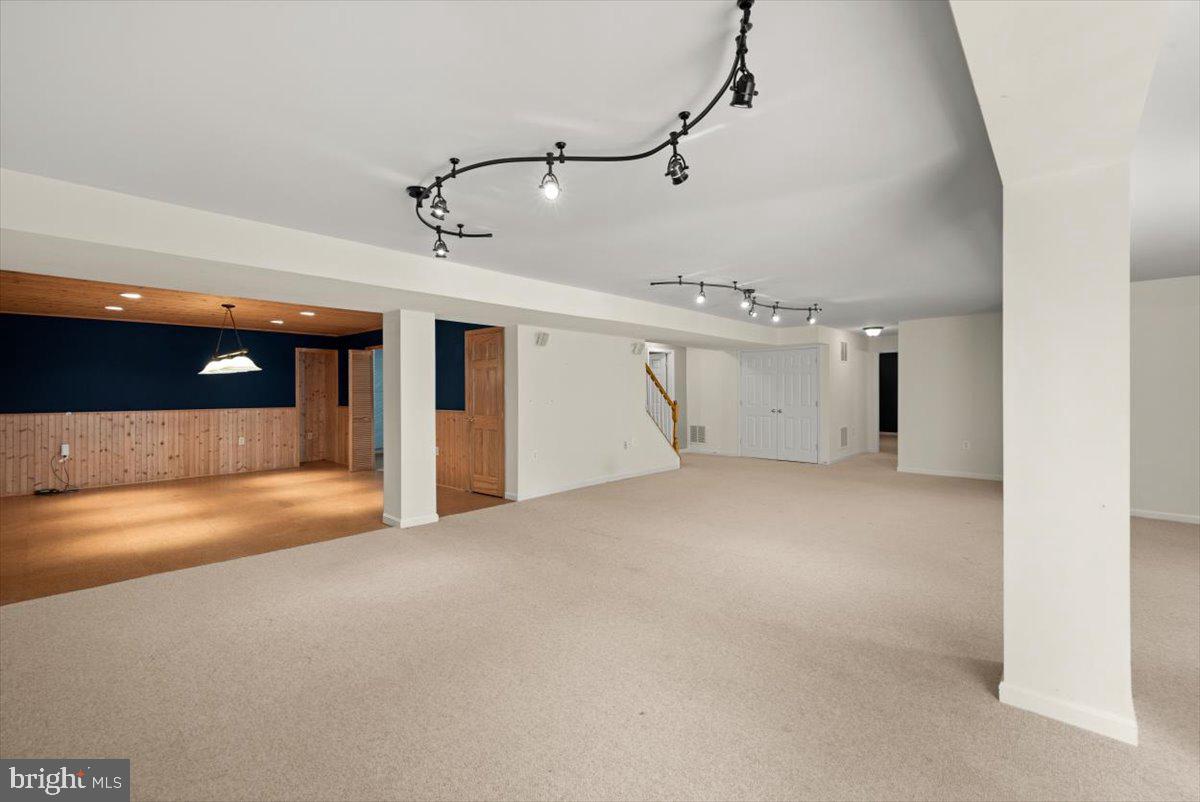 MORLYN HILLS - Residential