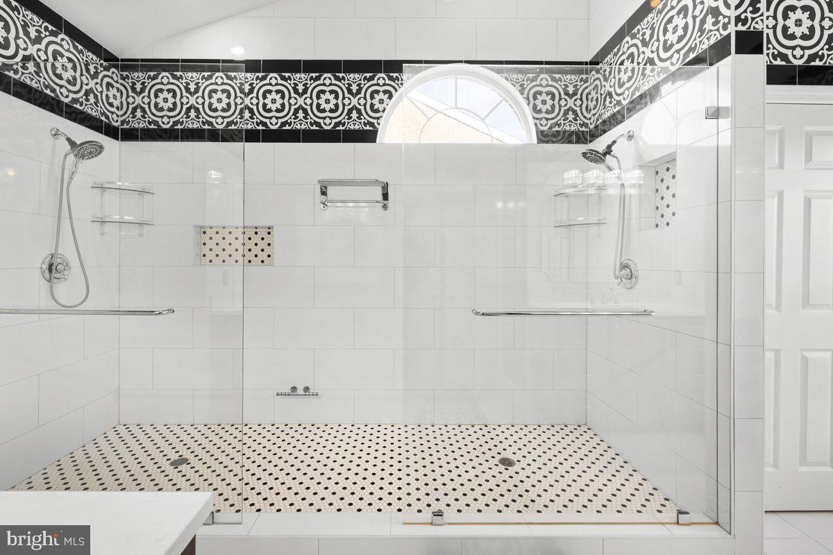 MORLYN HILLS - Residential