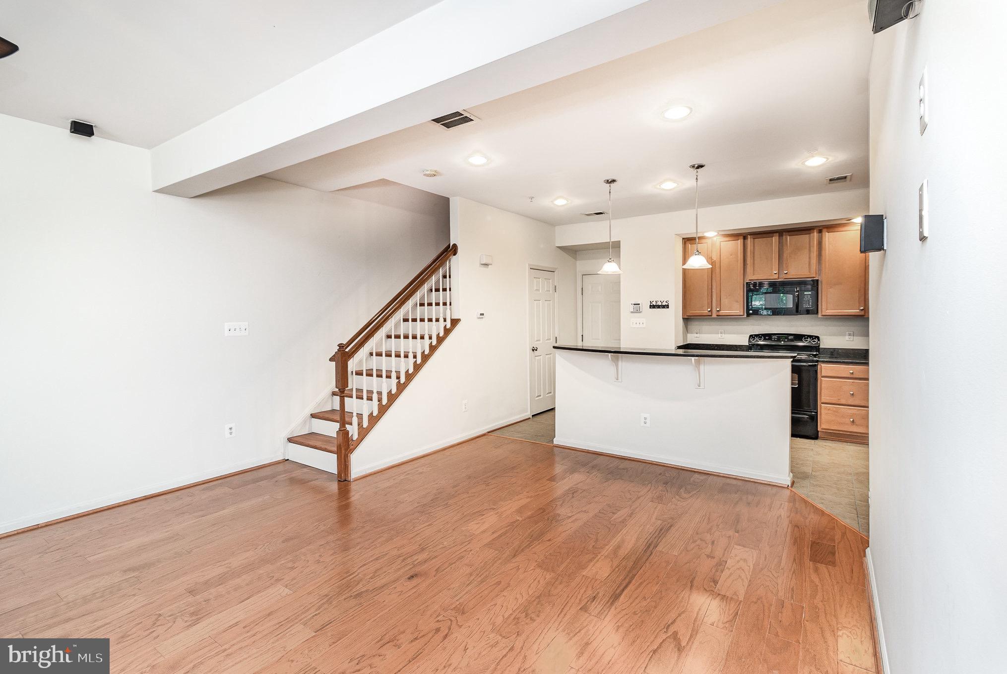 2509 EASTBOURNE DRIVE