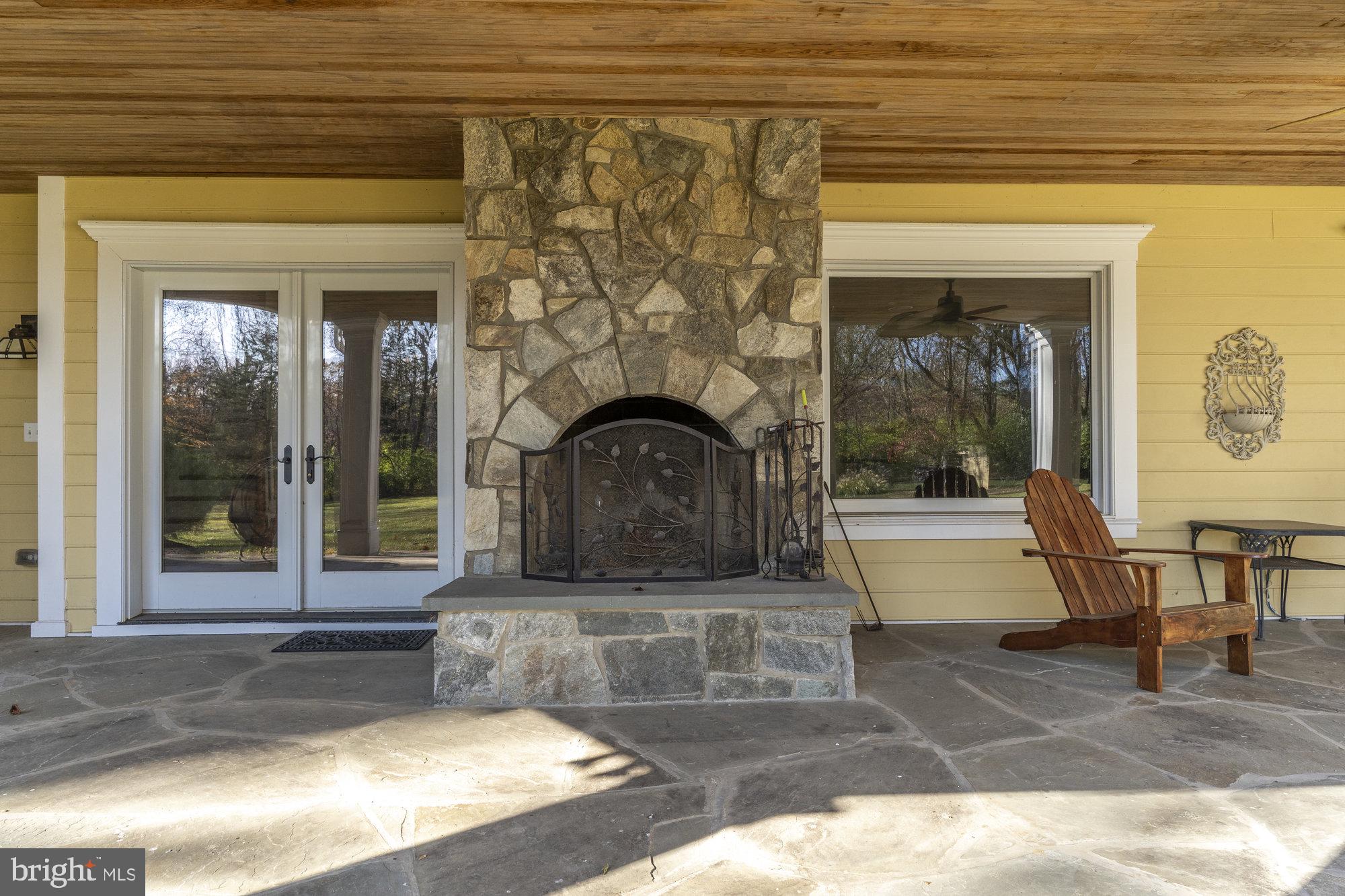 HUNTER MILL ESTATES - Residential