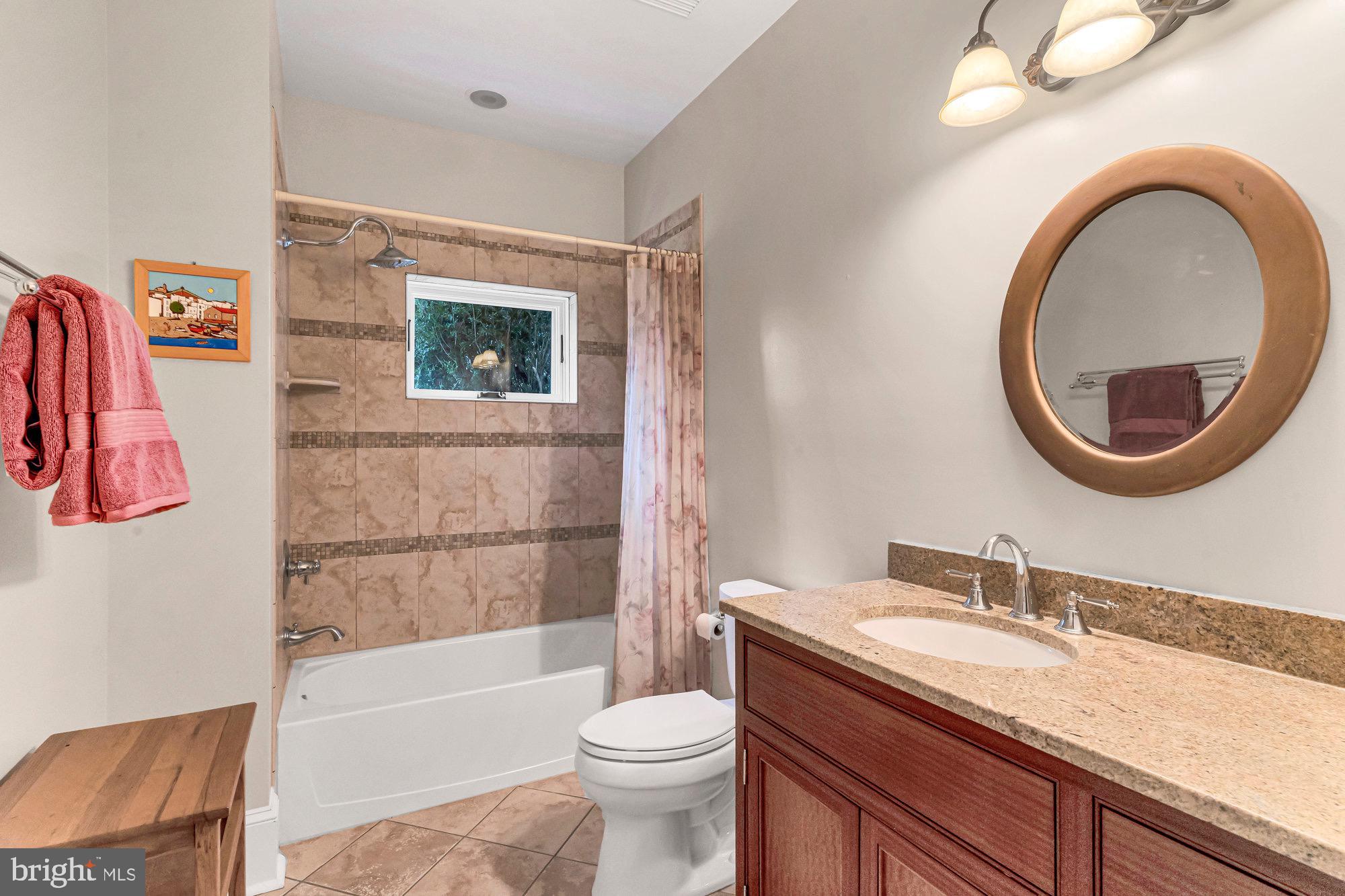 HUNTER MILL ESTATES - Residential