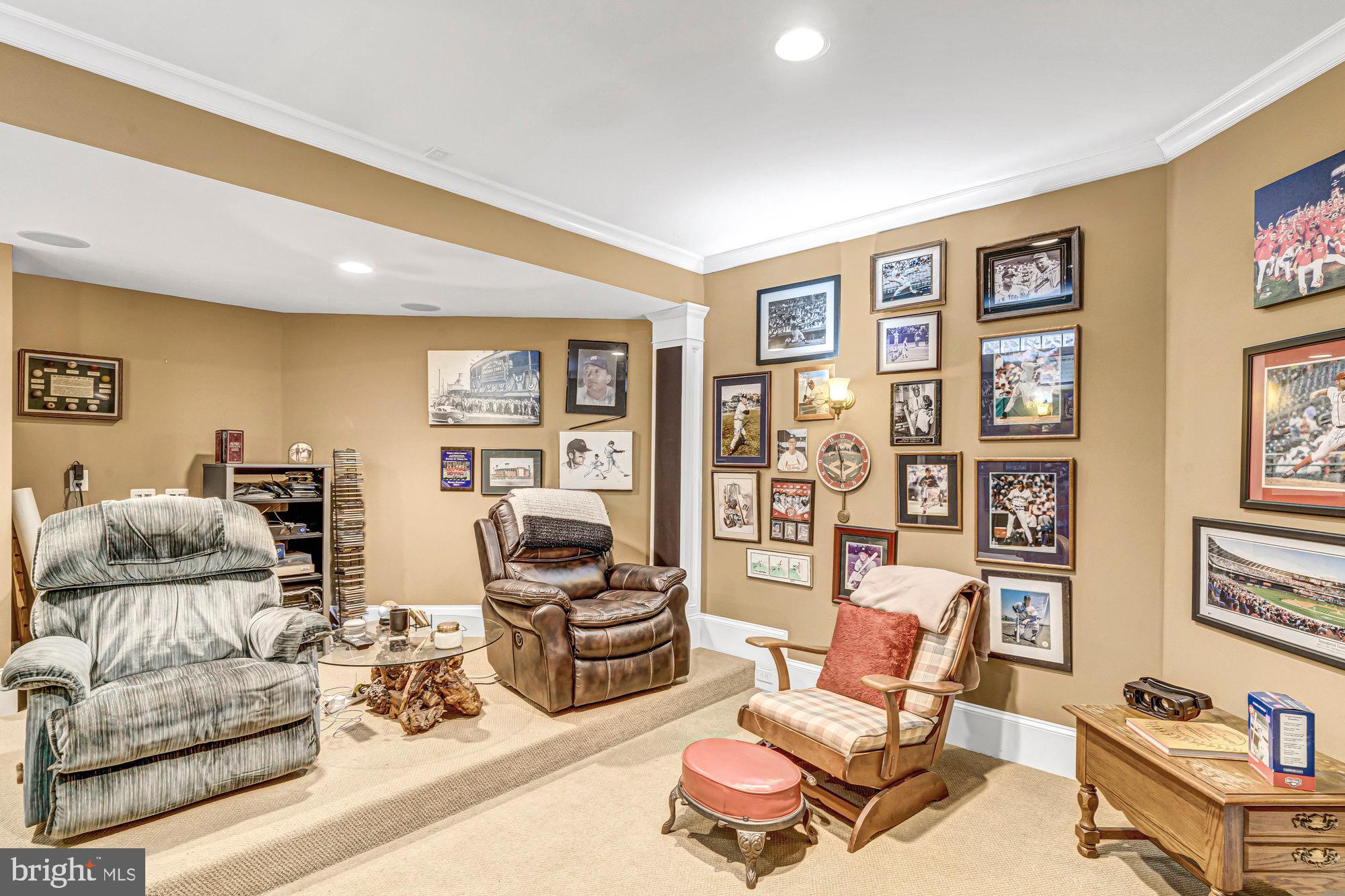 HUNTER MILL ESTATES - Residential